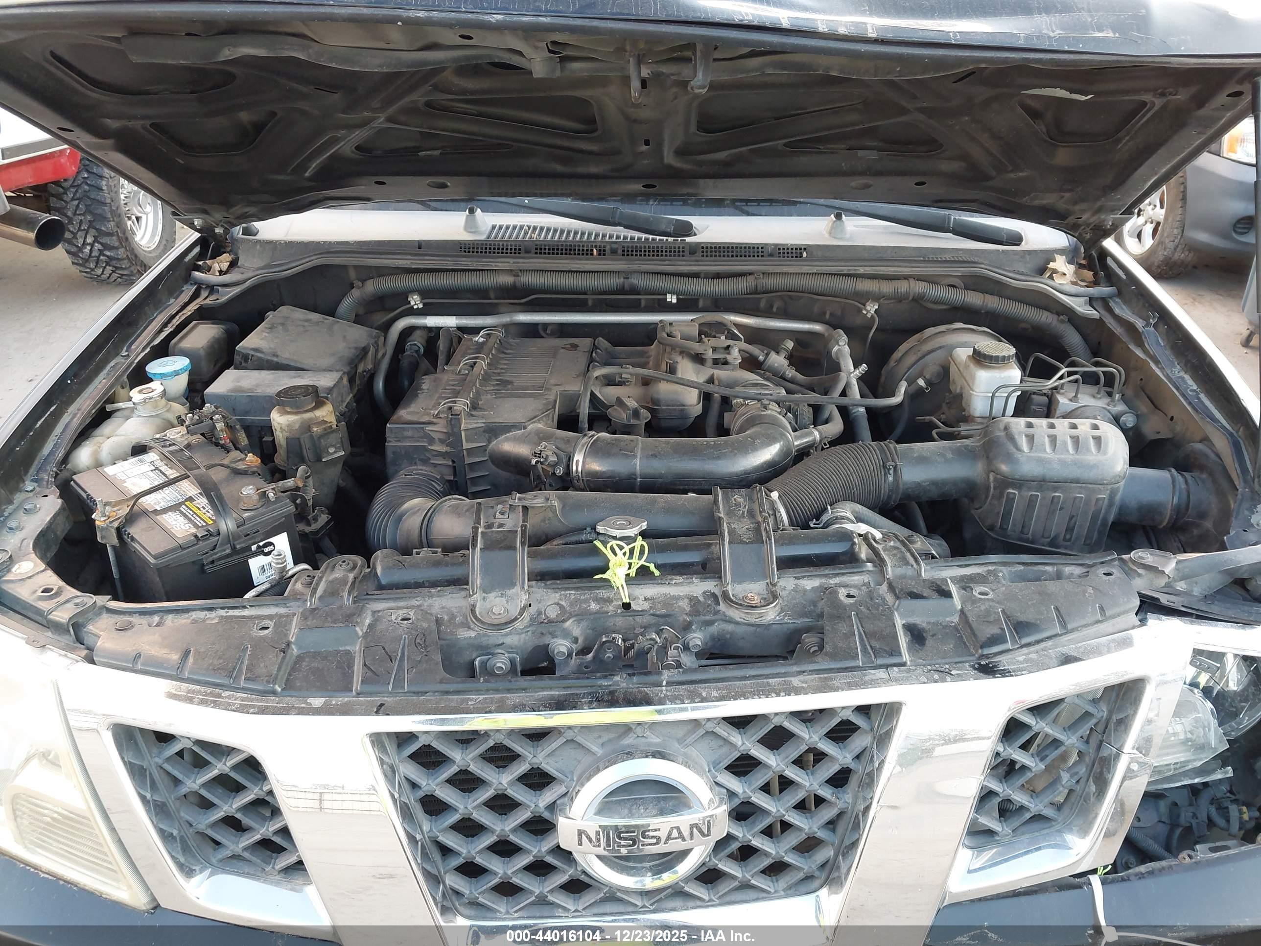 NISSAN FRONTIER image 10