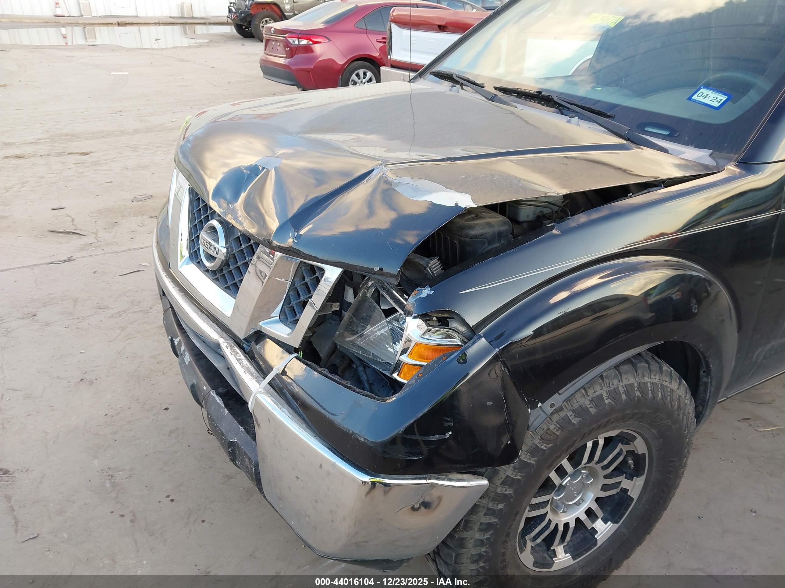 NISSAN FRONTIER image 6