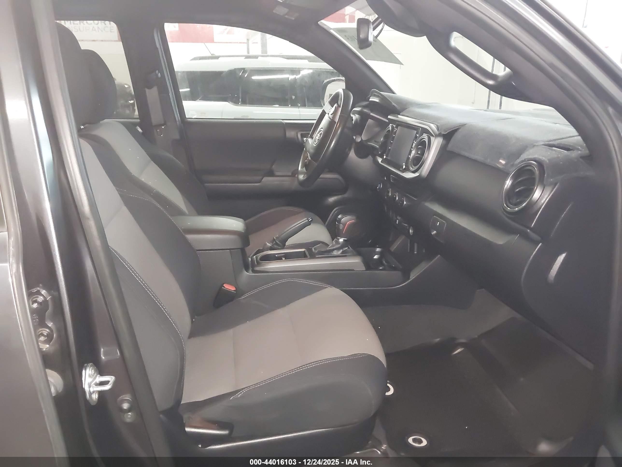 TOYOTA TACOMA image 5