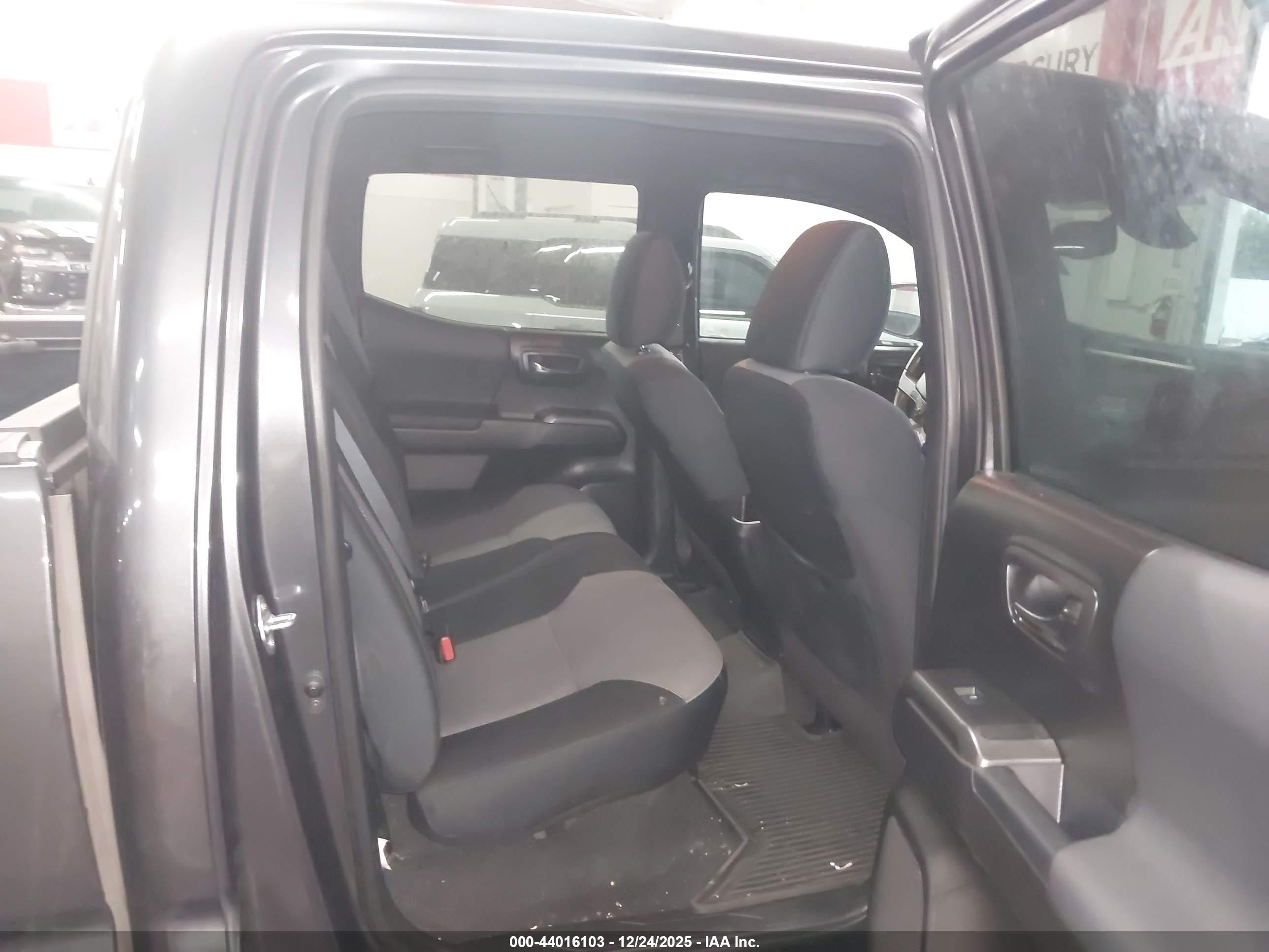 TOYOTA TACOMA image 8