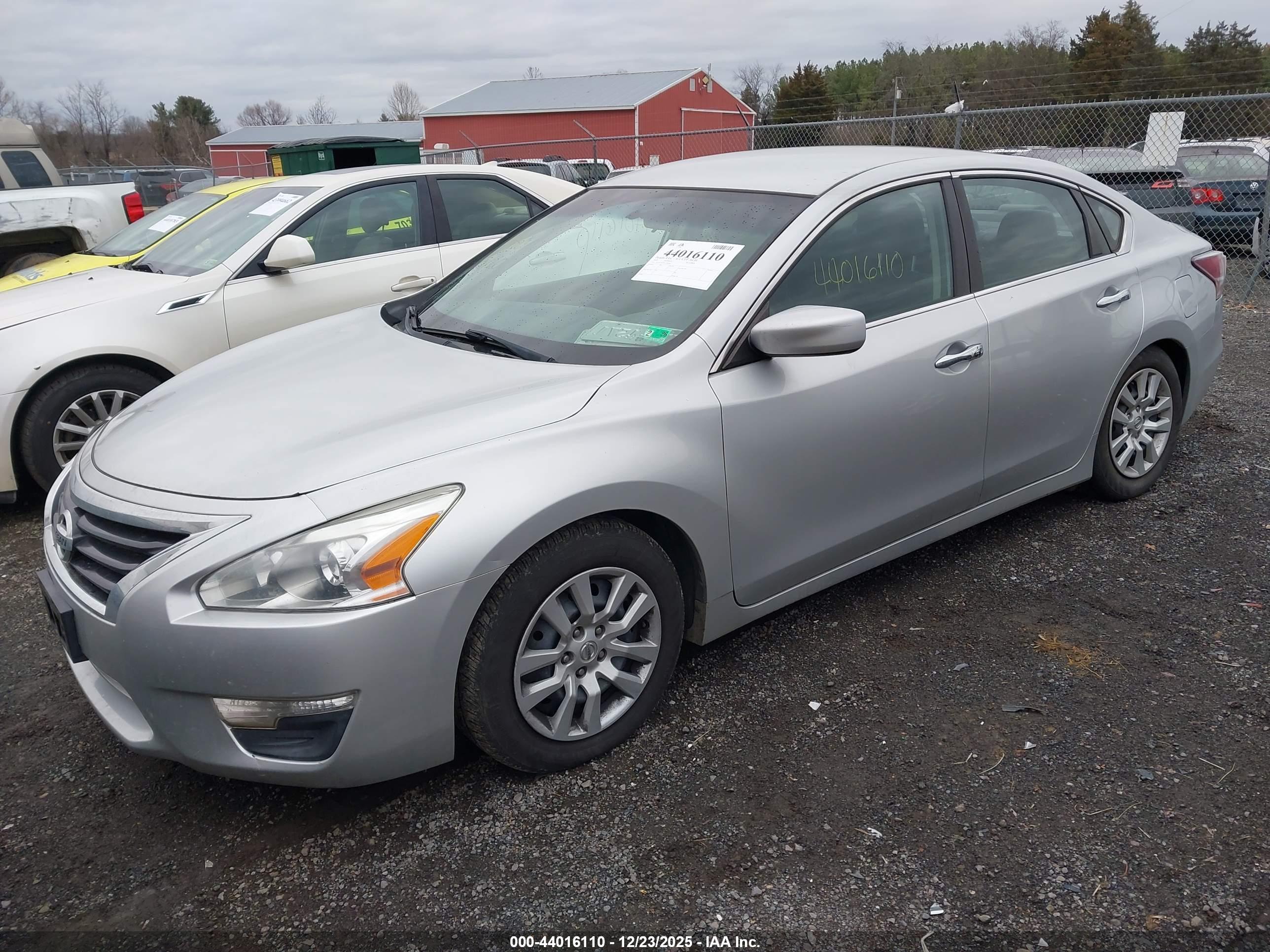 NISSAN ALTIMA image 2