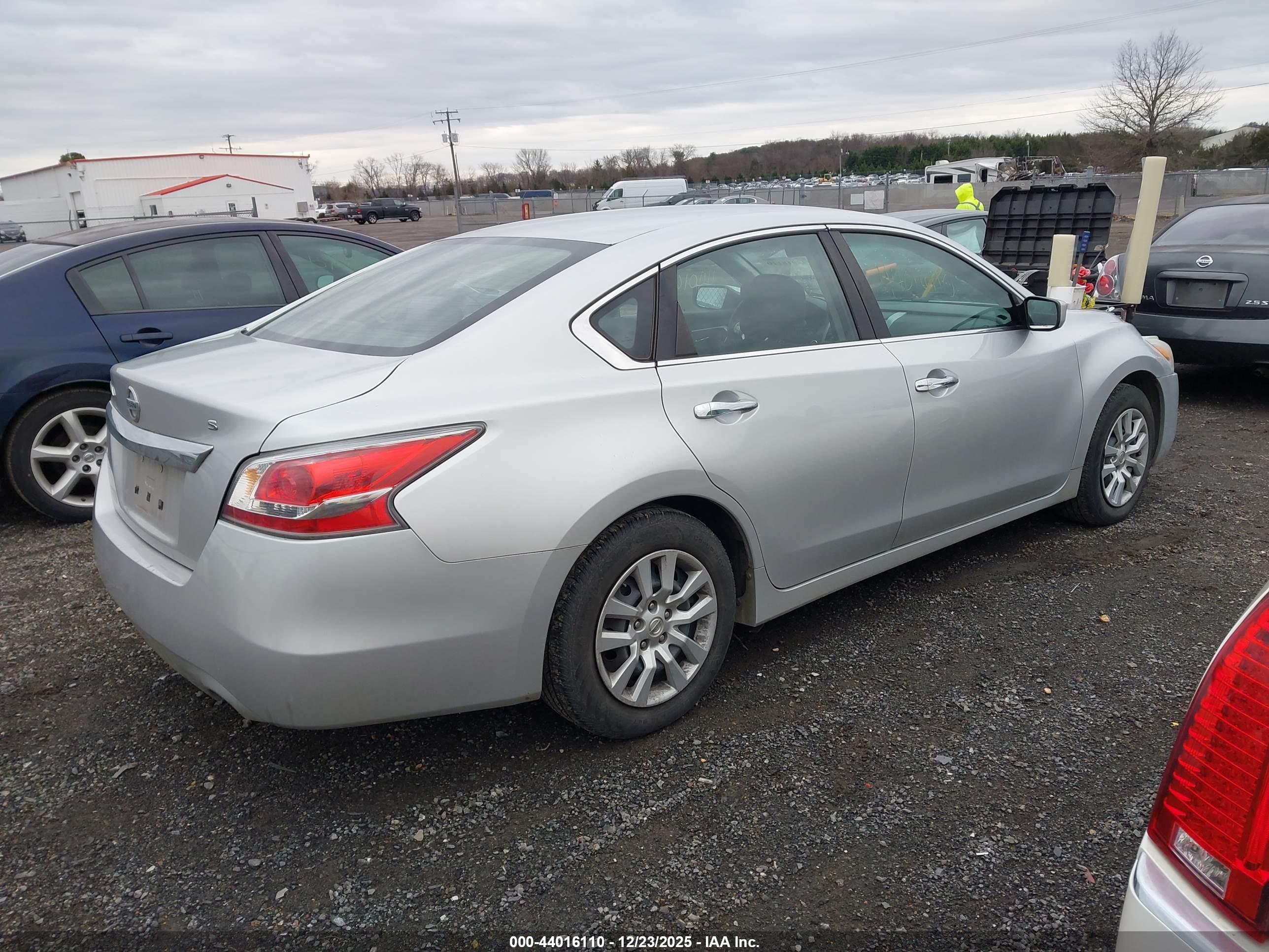 NISSAN ALTIMA image 4