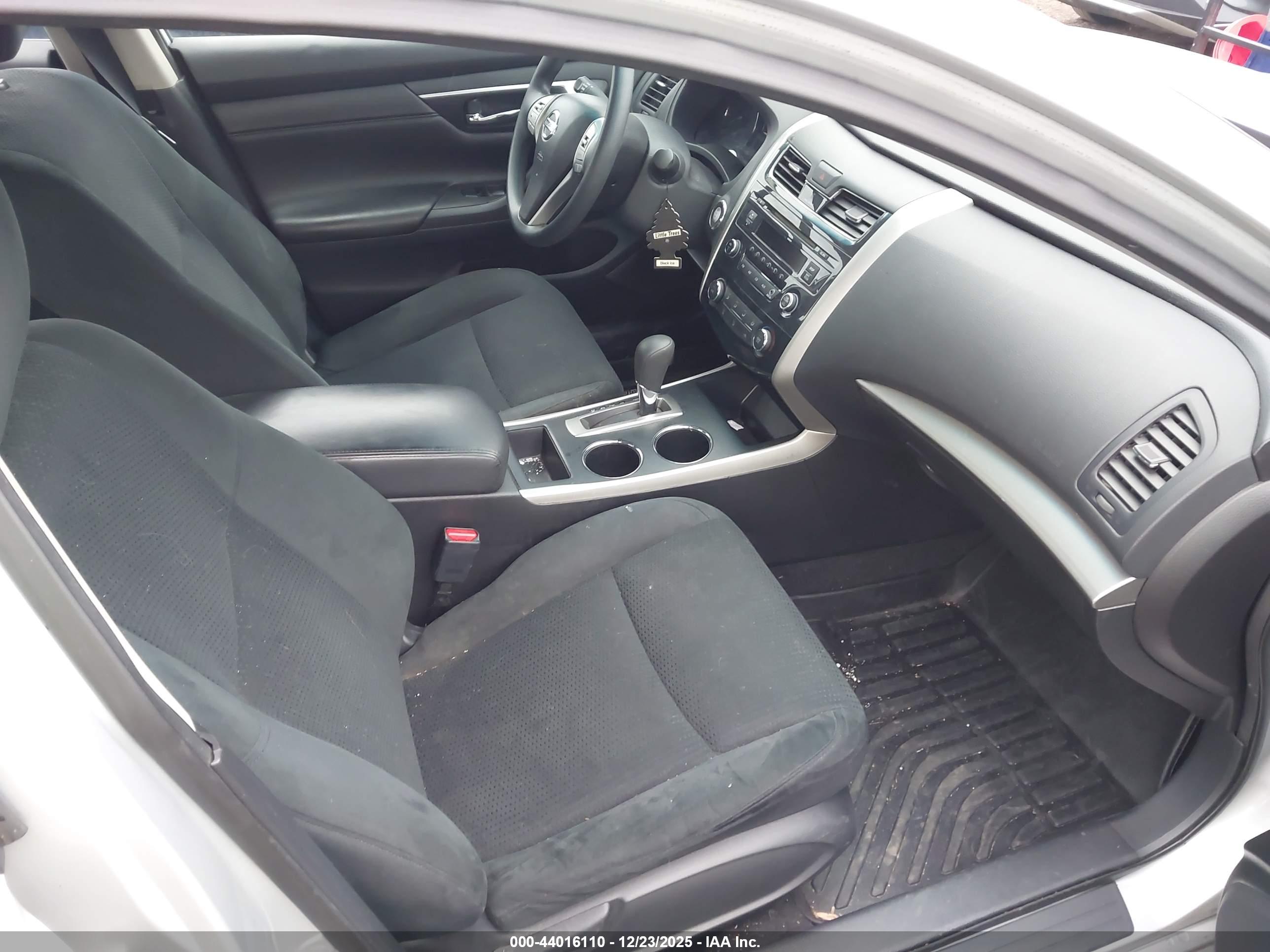 NISSAN ALTIMA image 5