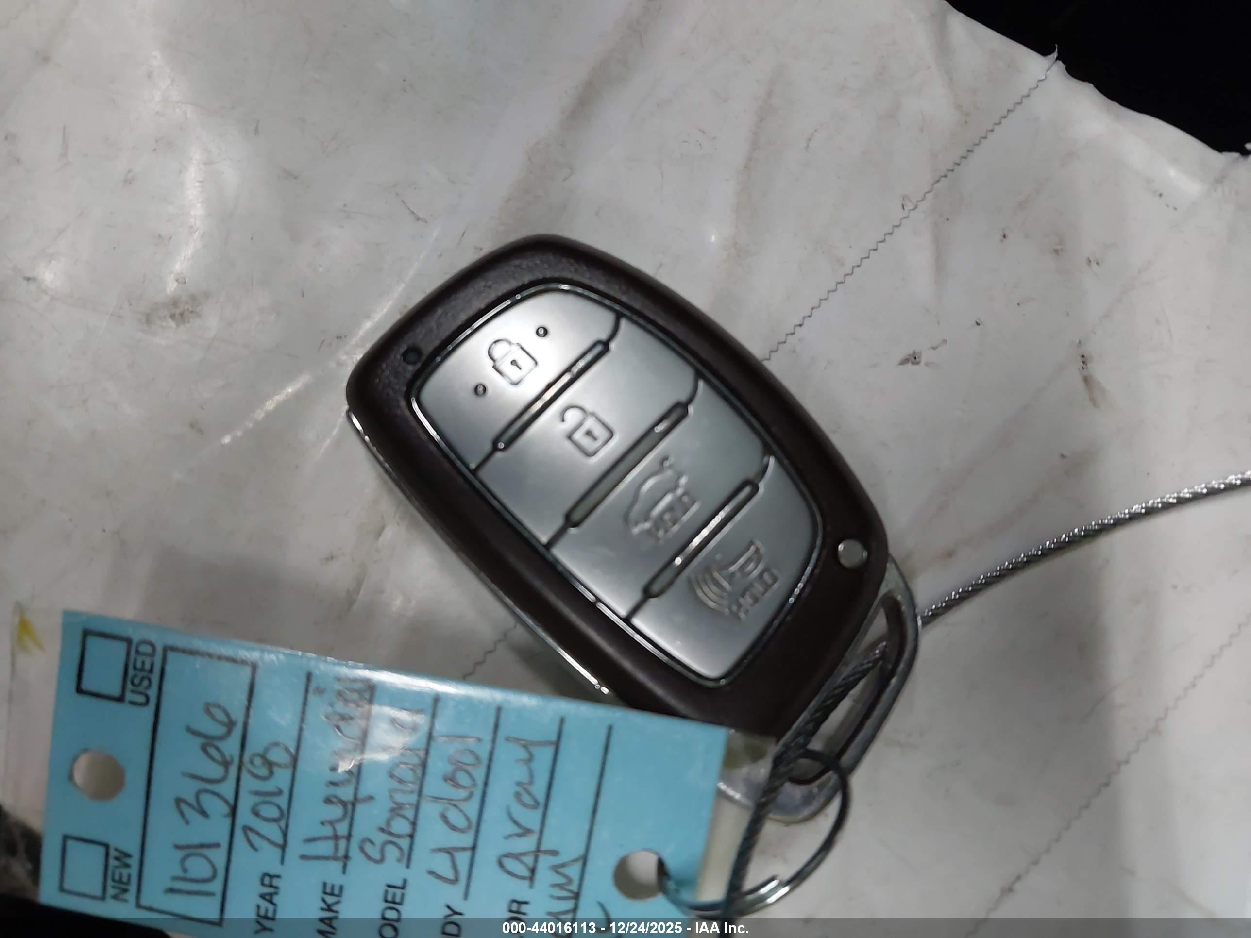 HYUNDAI SONATA image 11