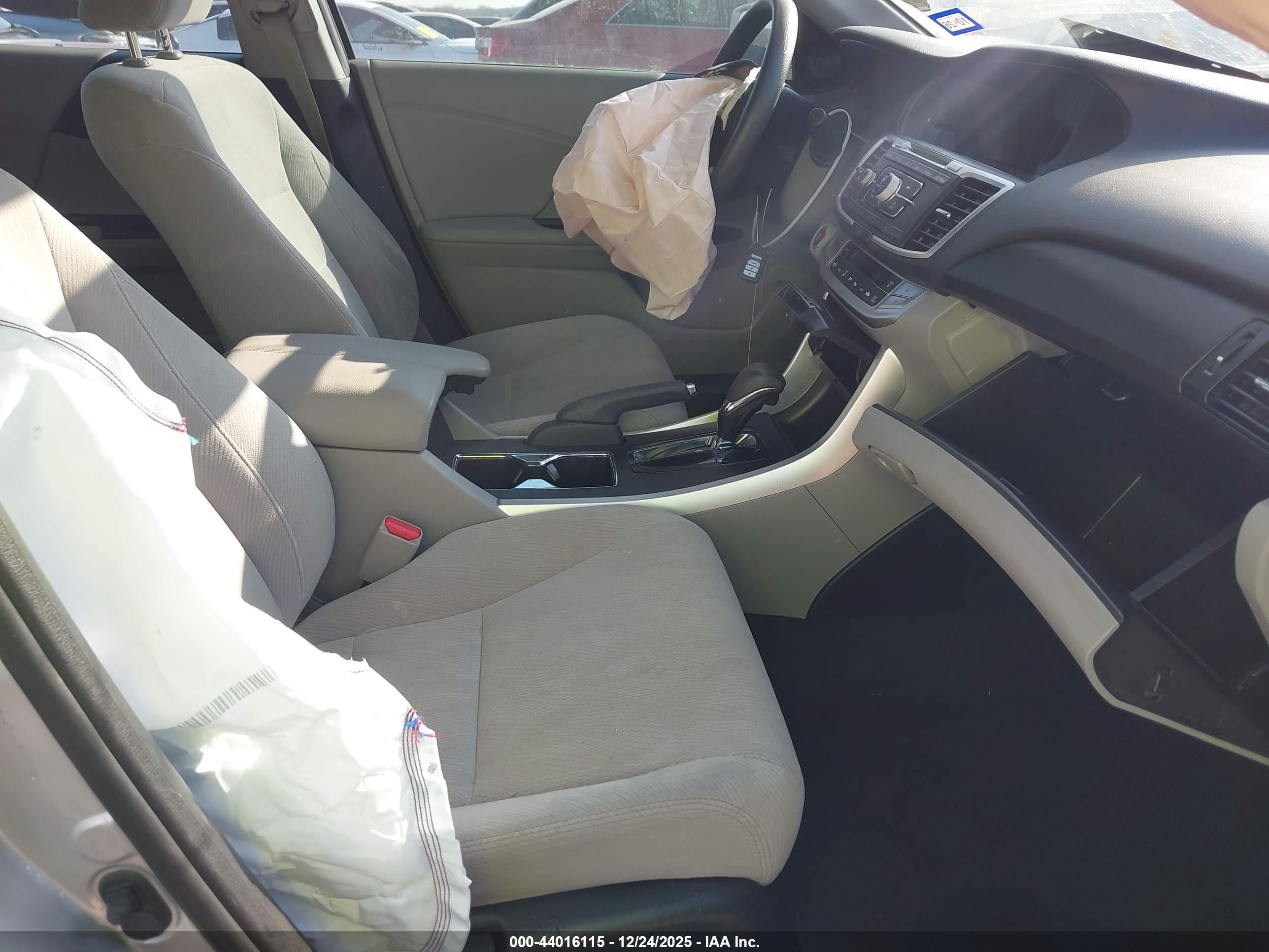 HONDA ACCORD image 5