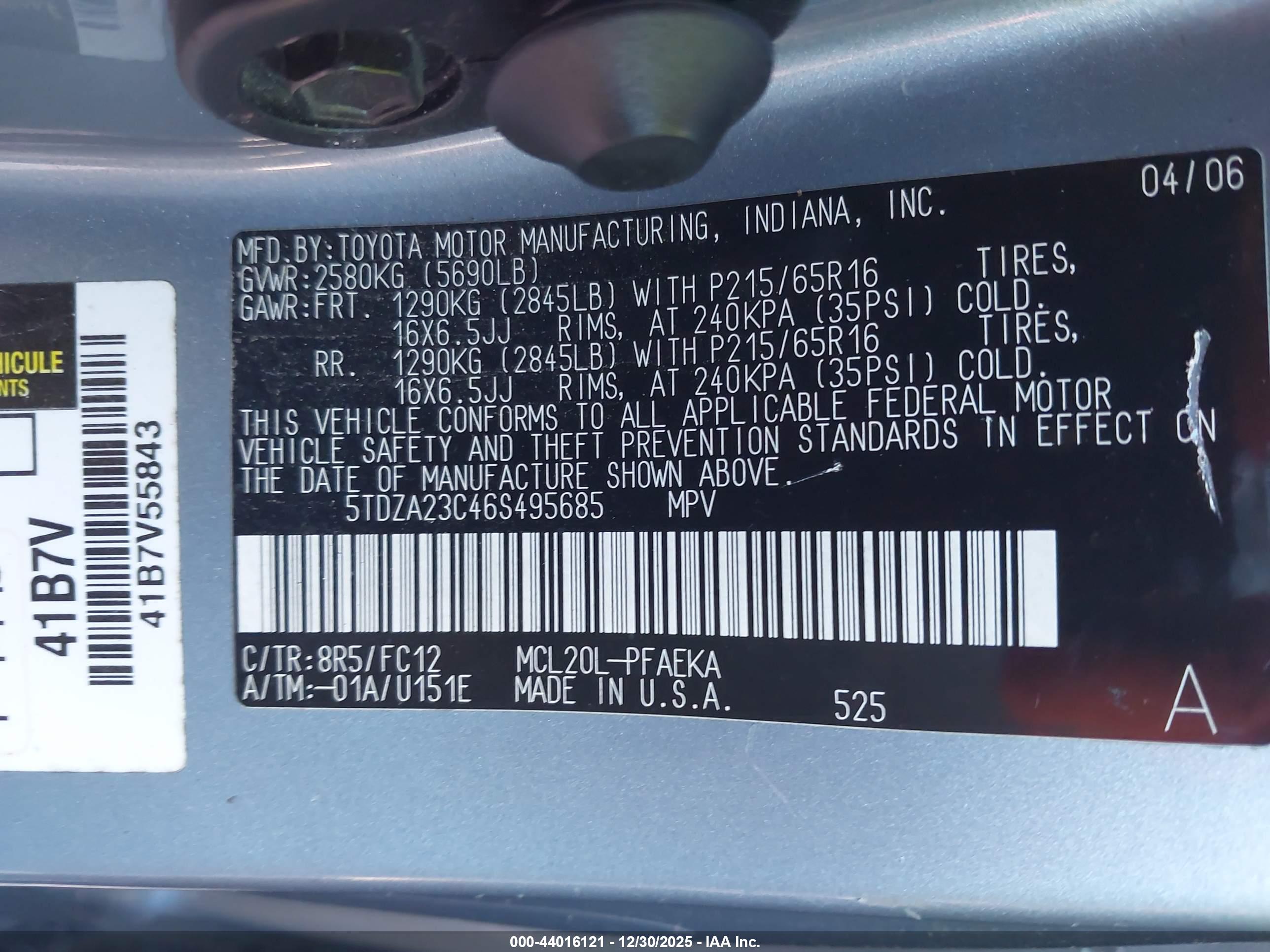 TOYOTA SIENNA image 9
