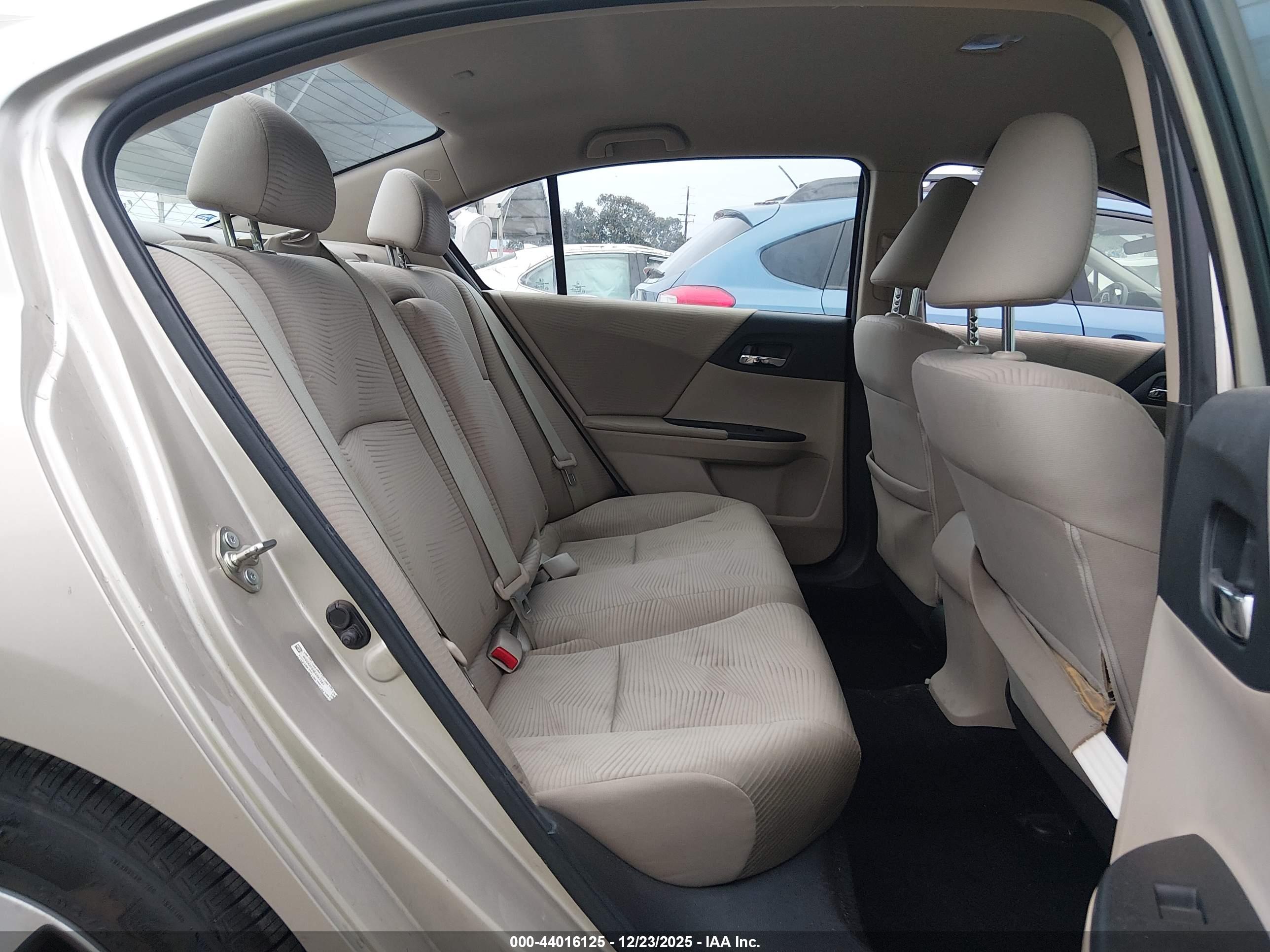 HONDA ACCORD image 8