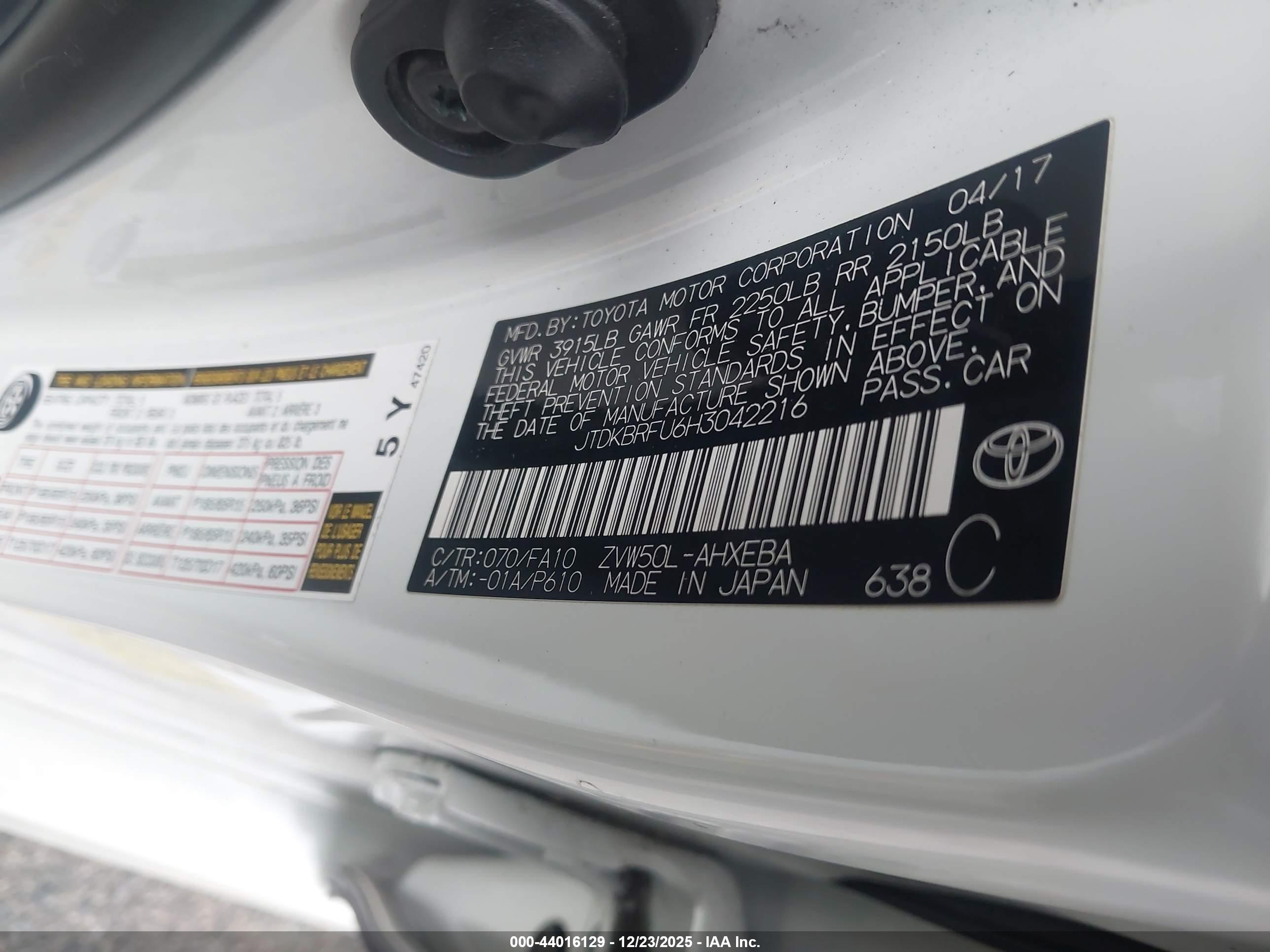 TOYOTA PRIUS image 9