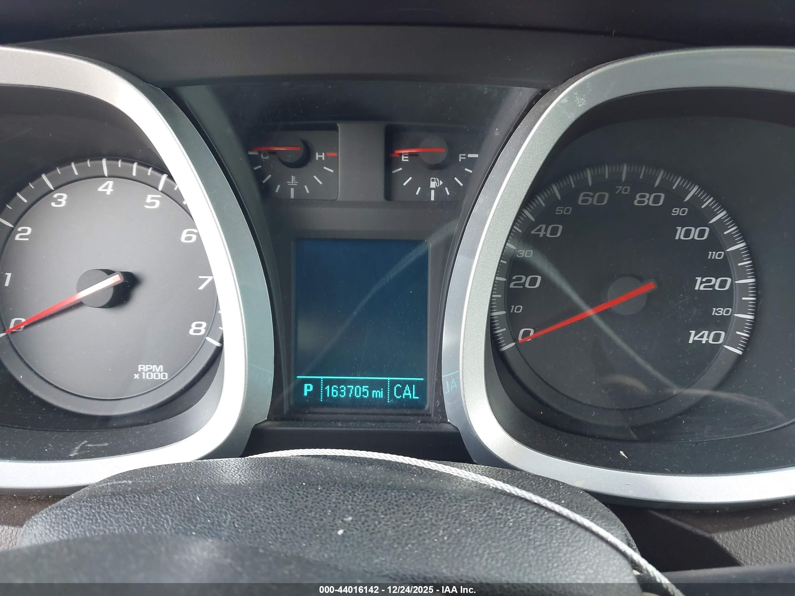 CHEVROLET EQUINOX image 7