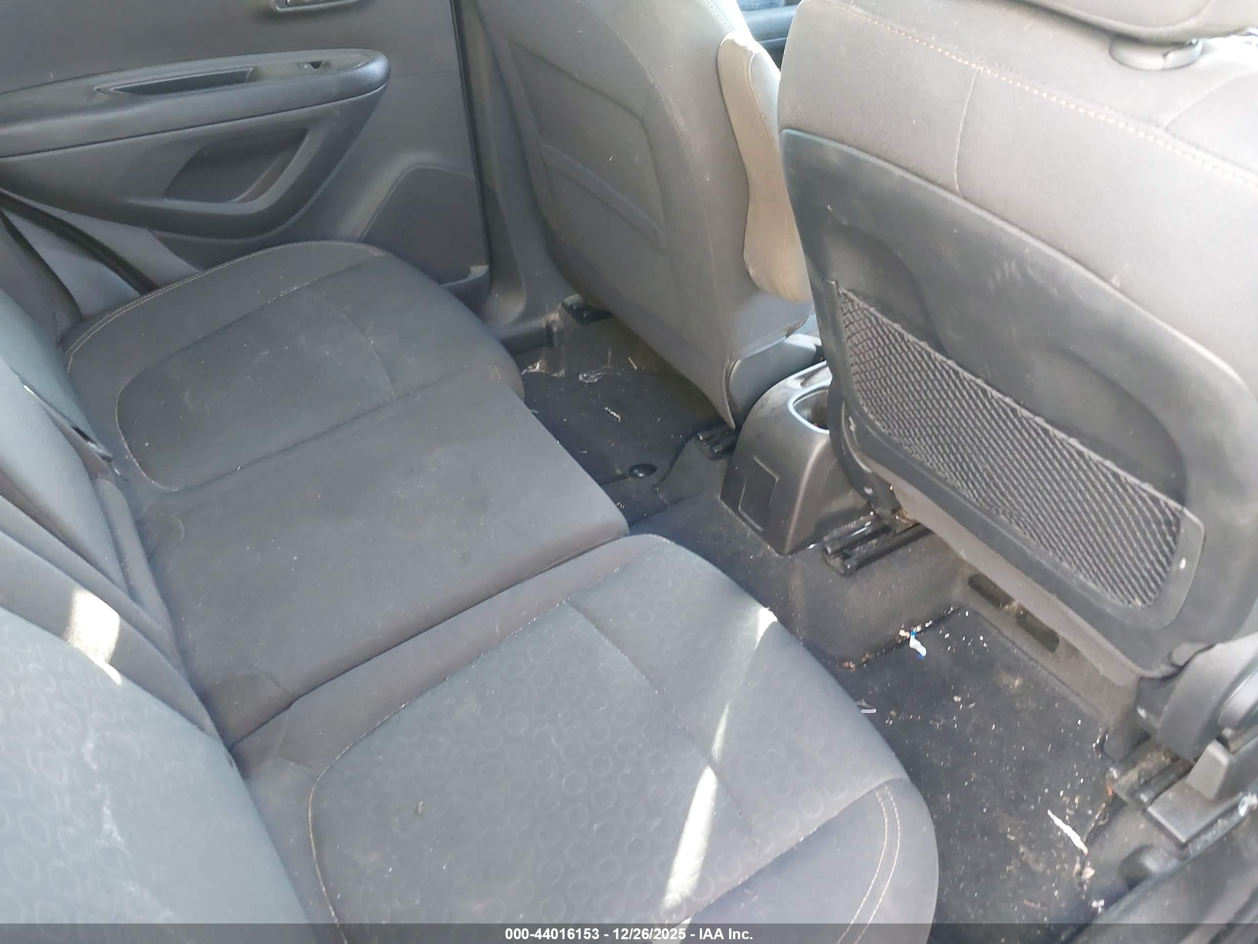CHEVROLET TRAX image 8