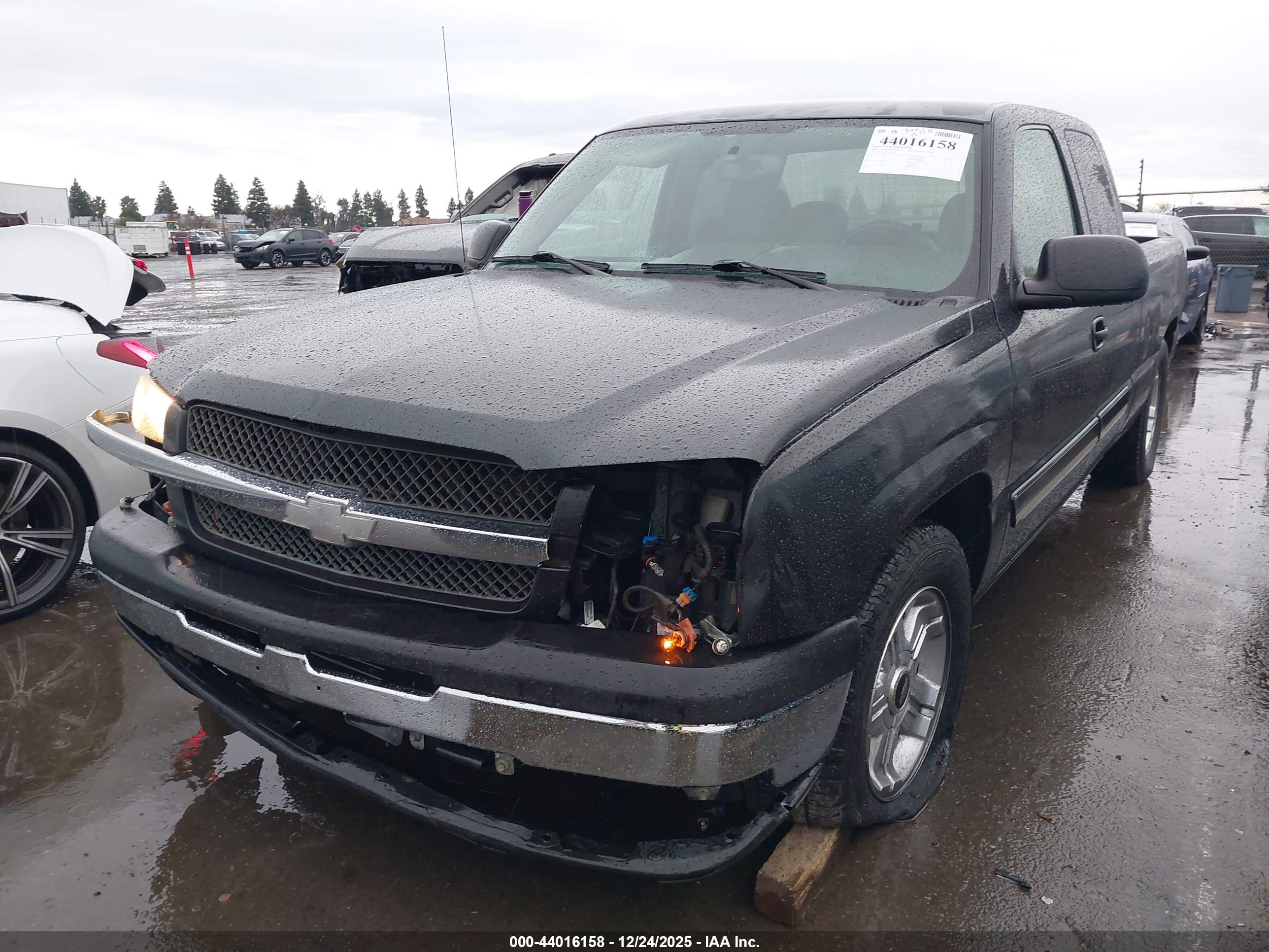 CHEVROLET SILVERADO image 2