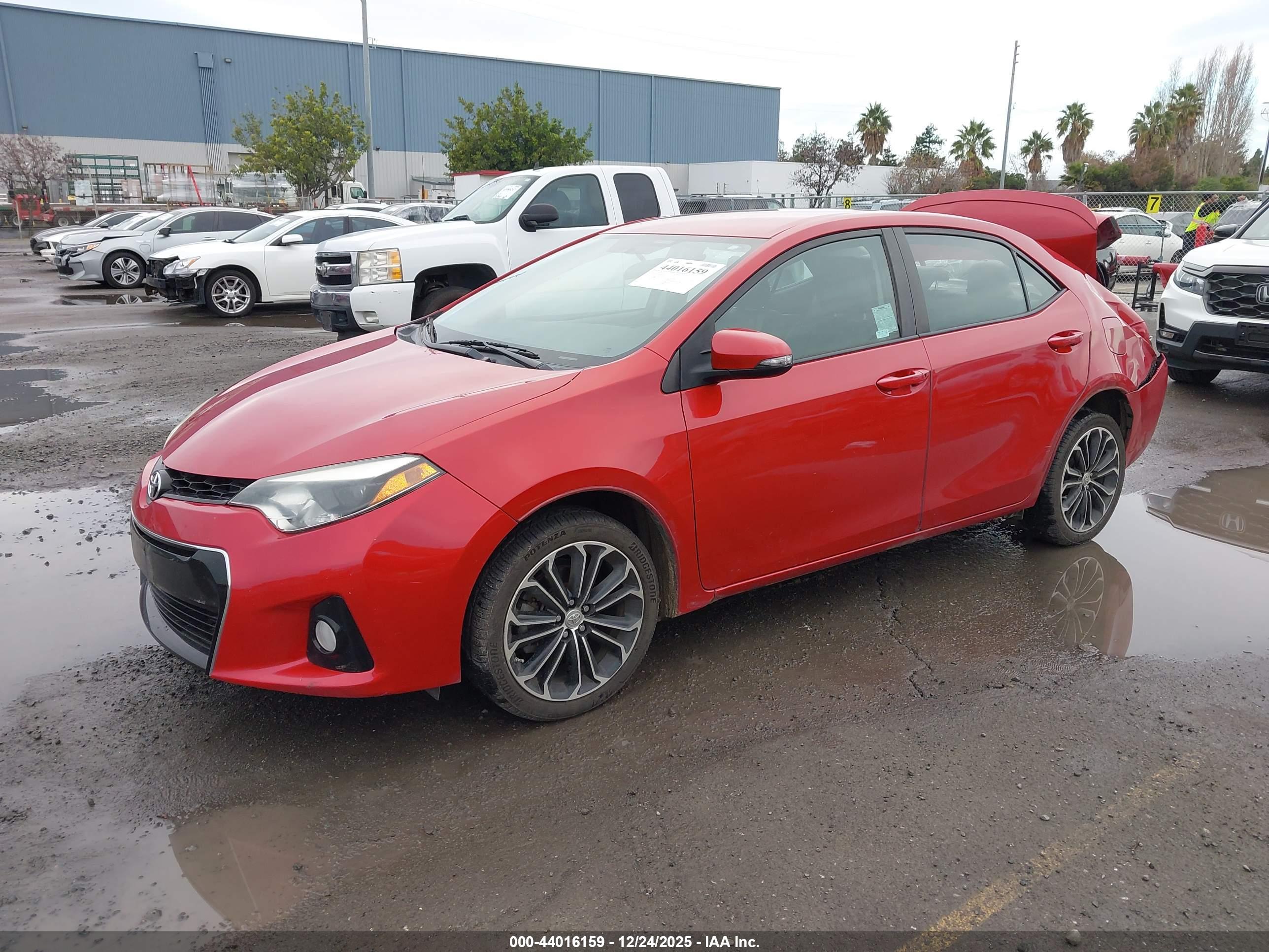 TOYOTA COROLLA image 2