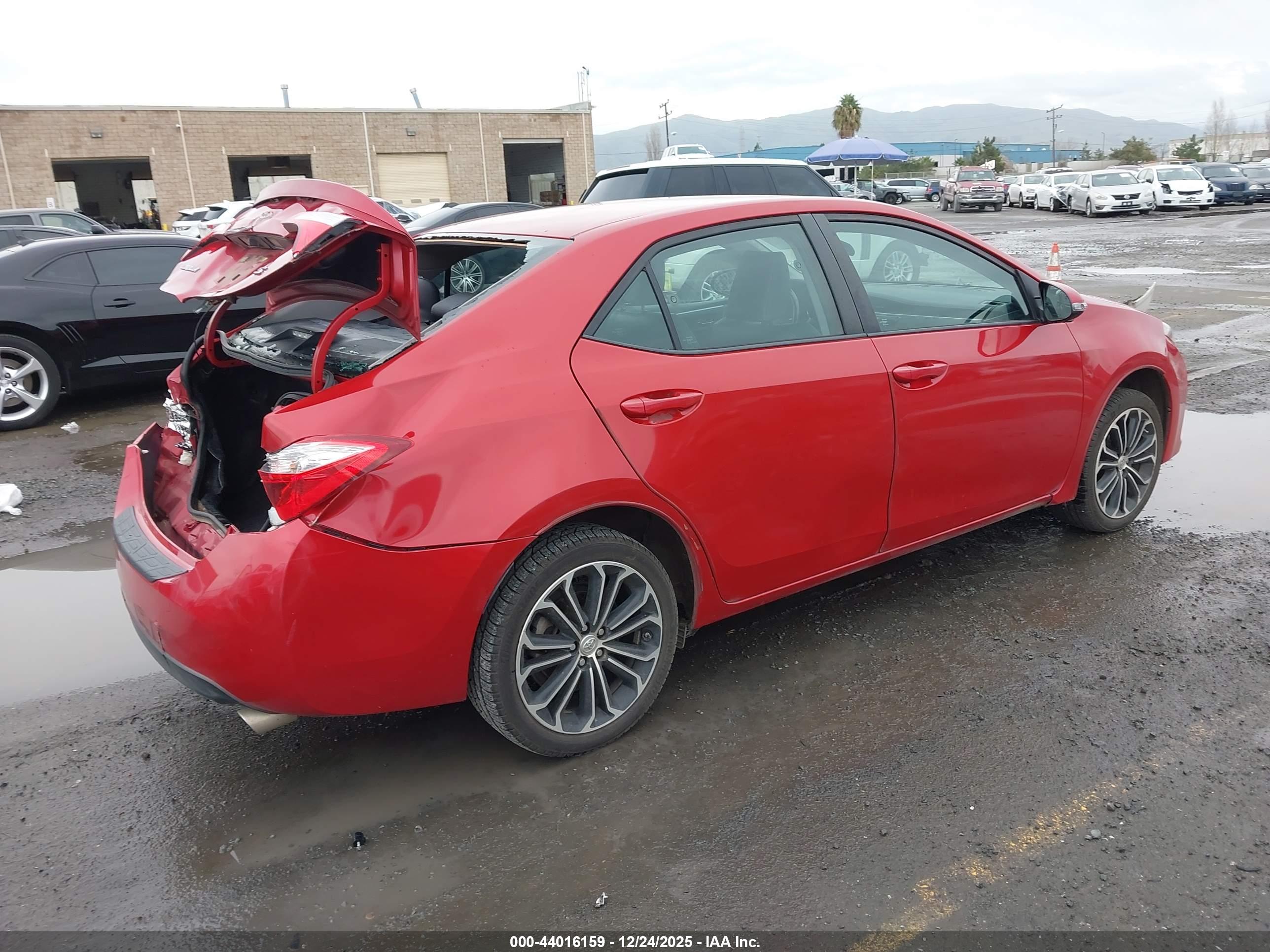TOYOTA COROLLA image 4