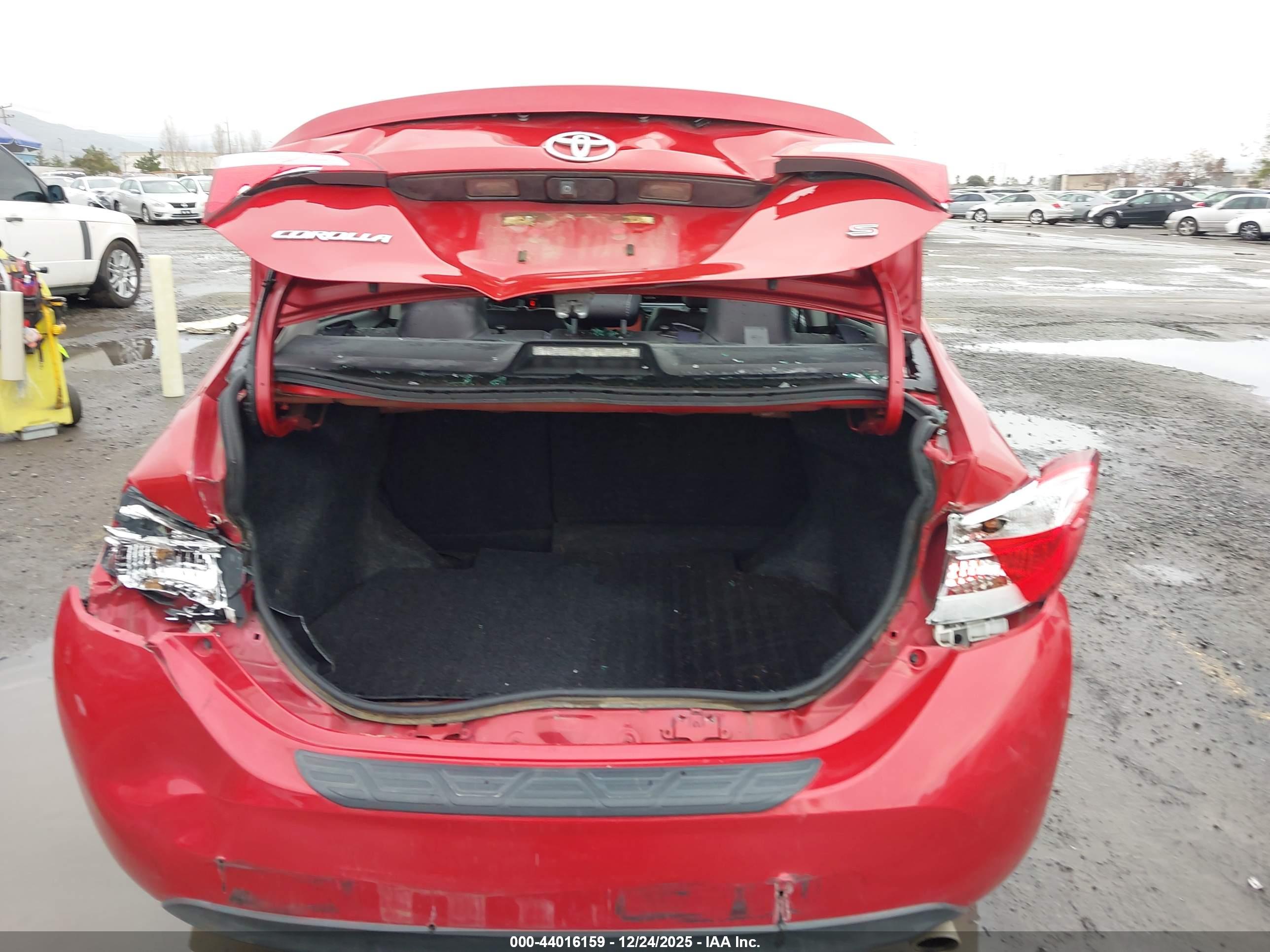 TOYOTA COROLLA image 6