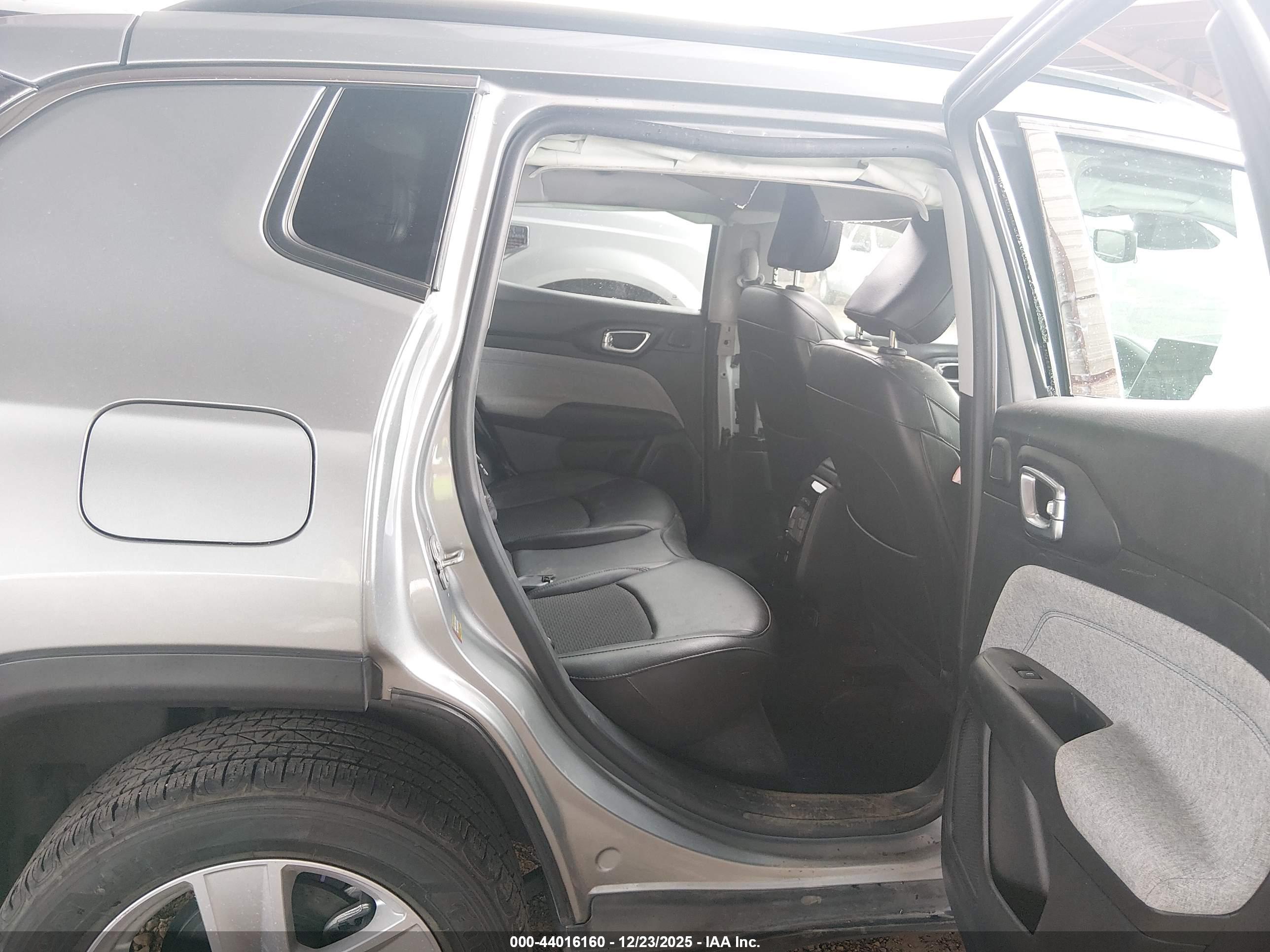 JEEP COMPASS image 8