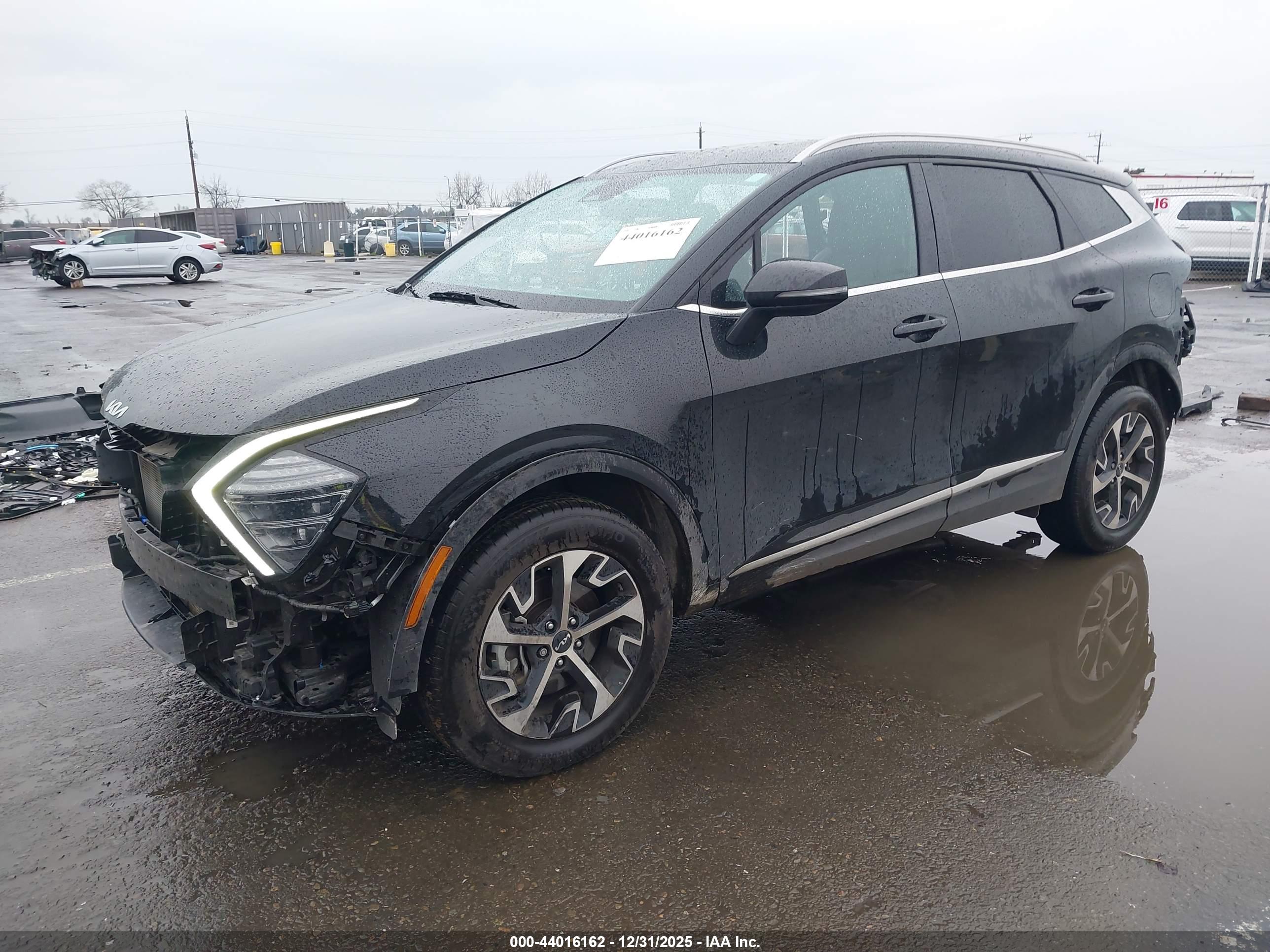 KIA SPORTAGE image 2