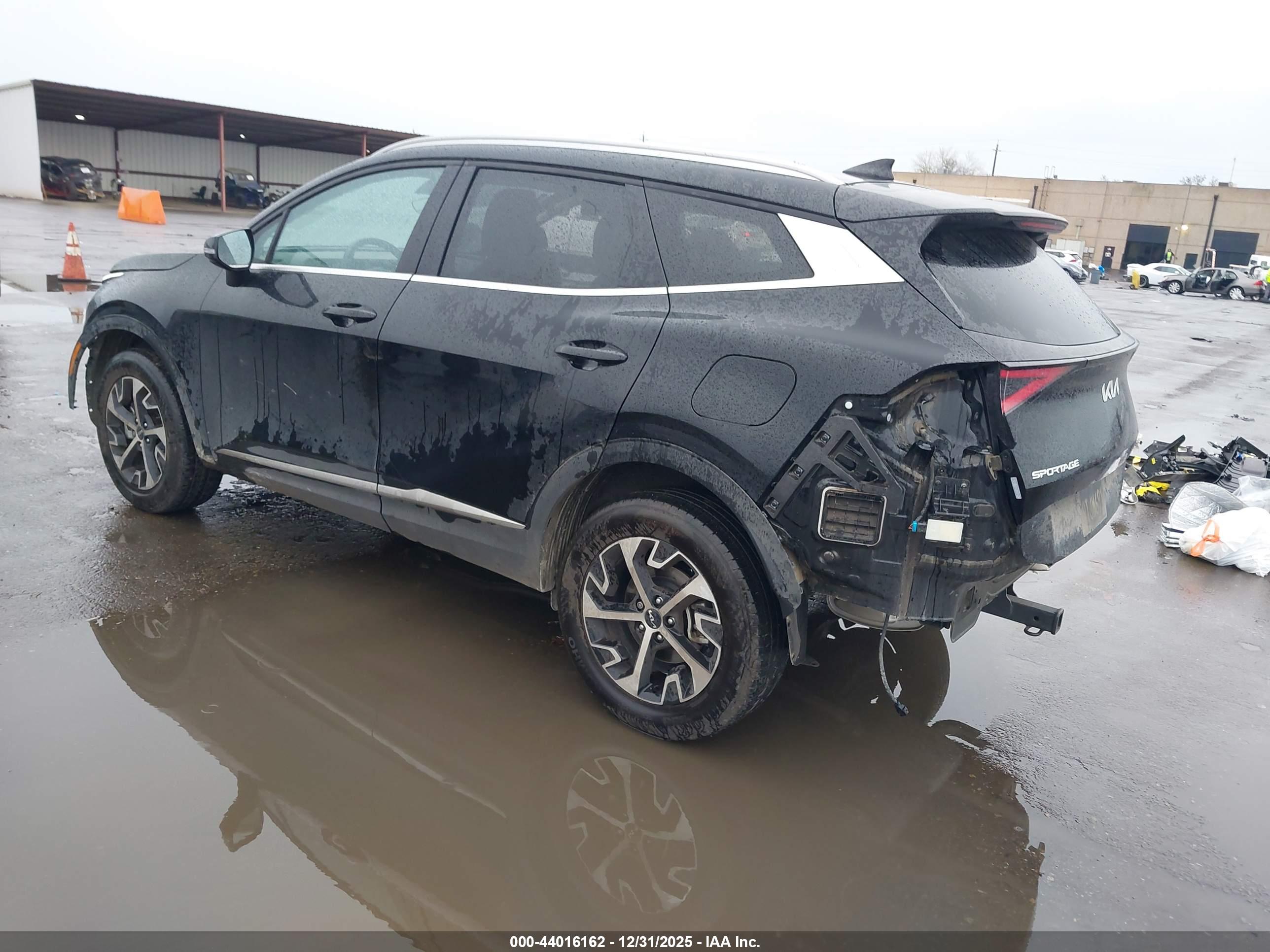 KIA SPORTAGE image 3