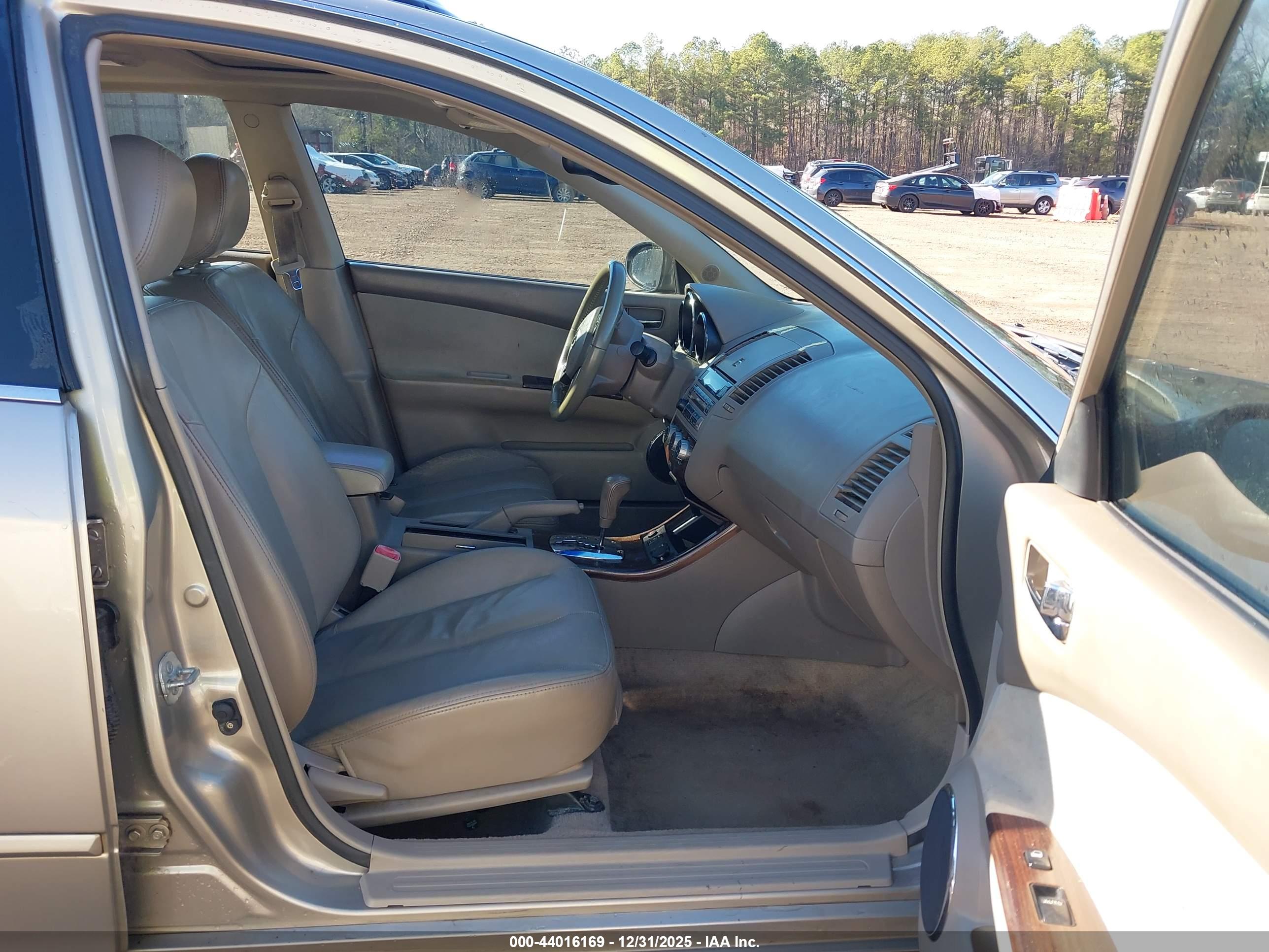 NISSAN ALTIMA image 5