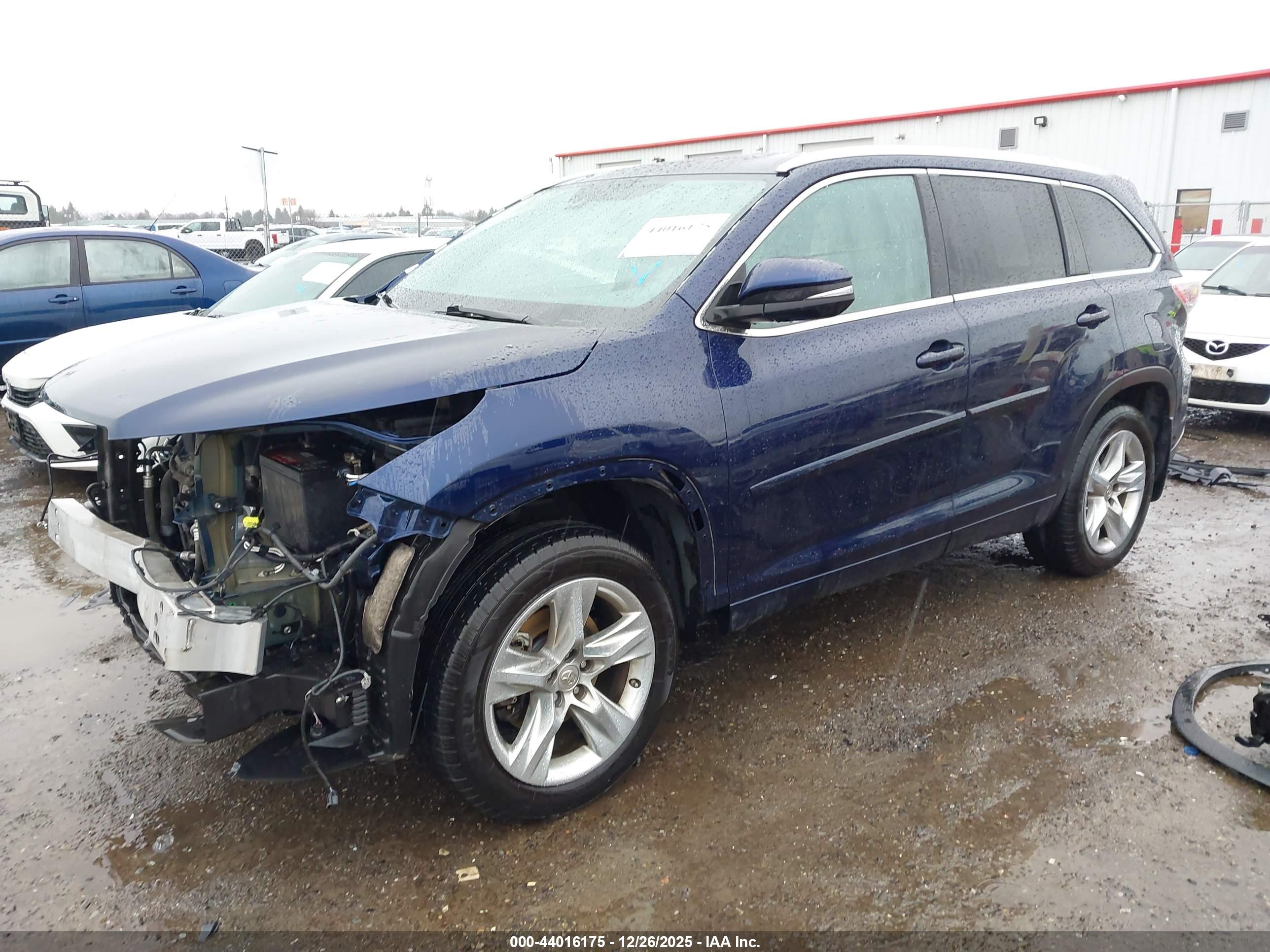 TOYOTA HIGHLANDER image 2