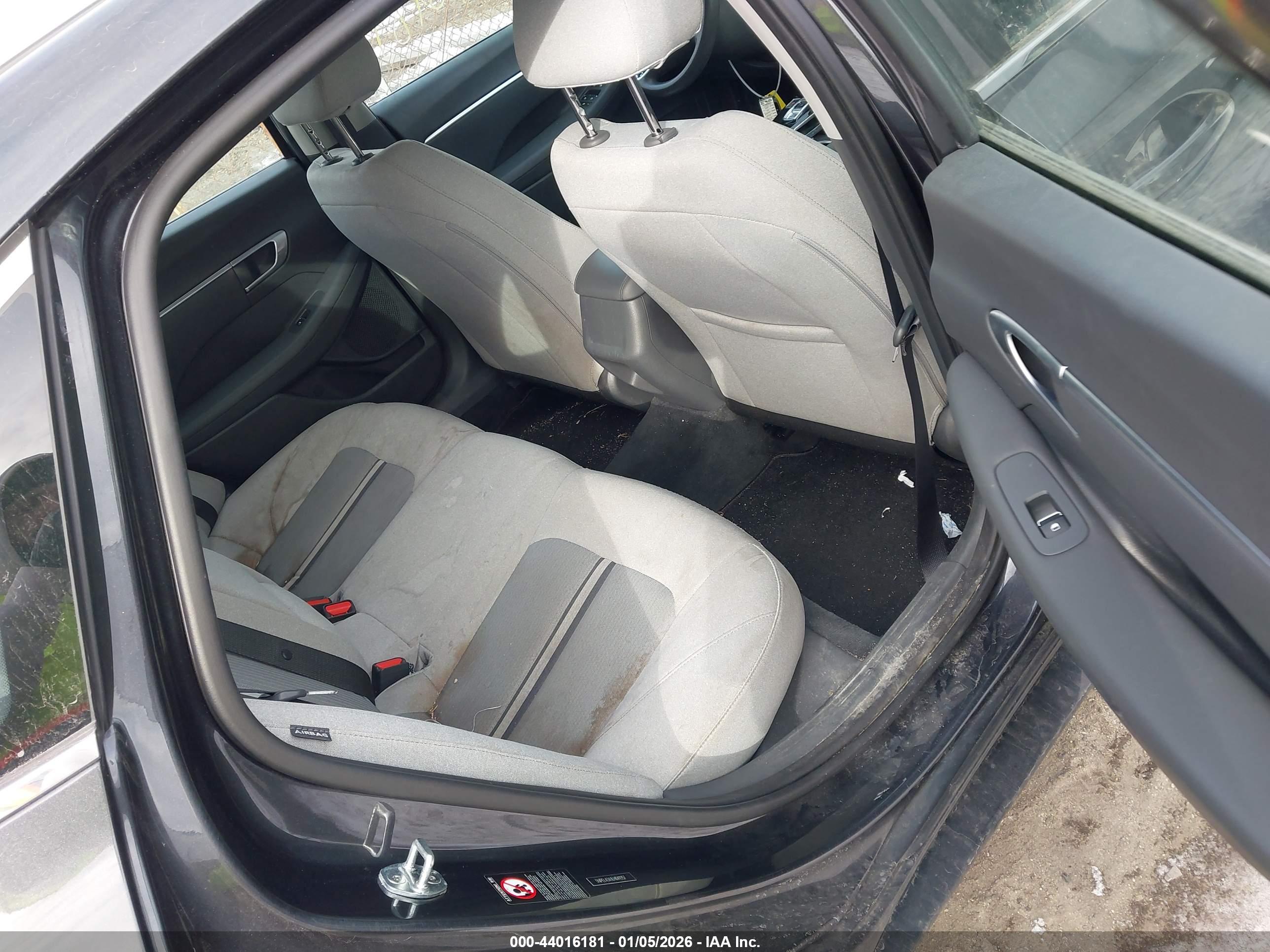 HYUNDAI SONATA image 8
