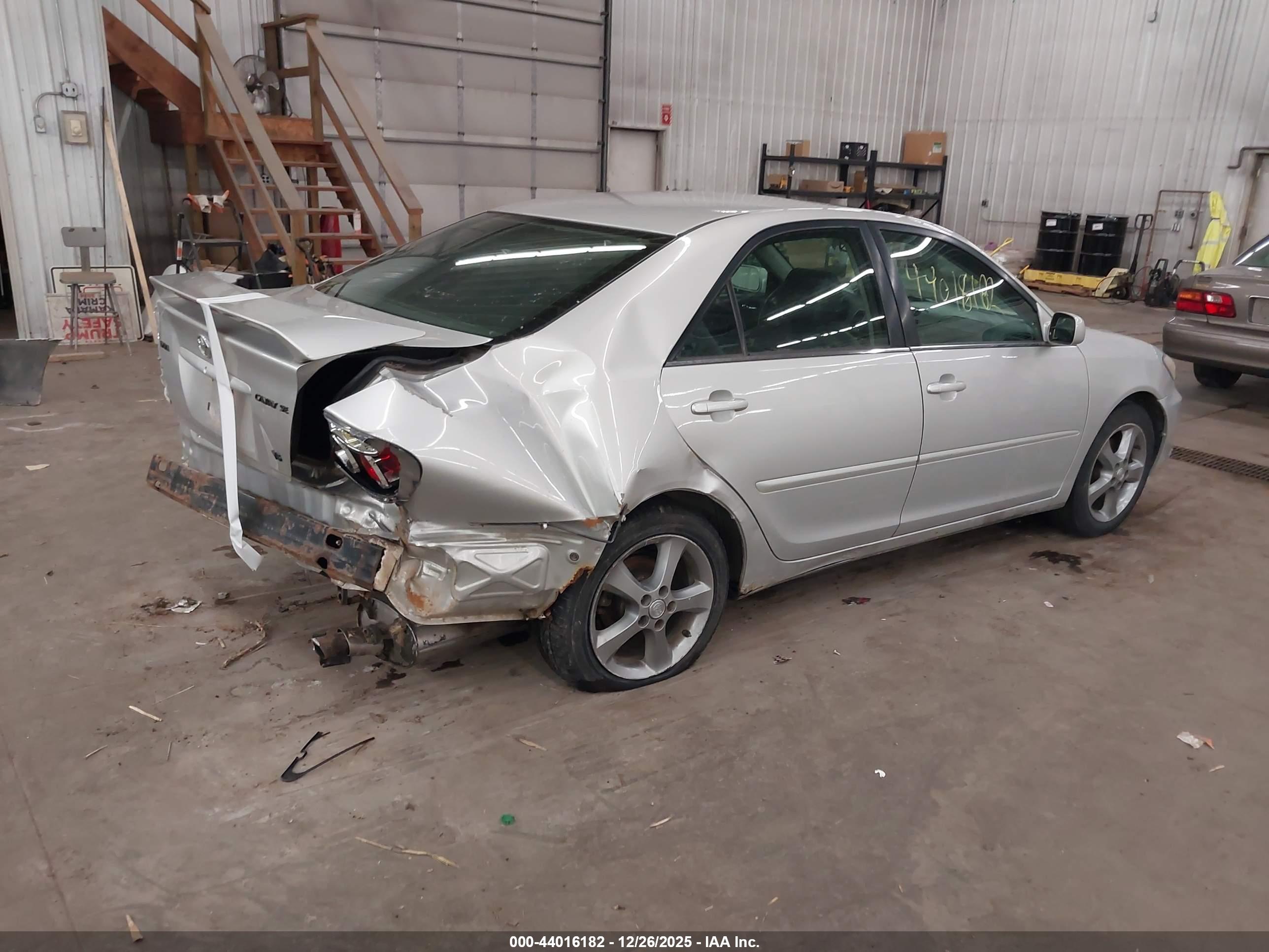 TOYOTA CAMRY image 4