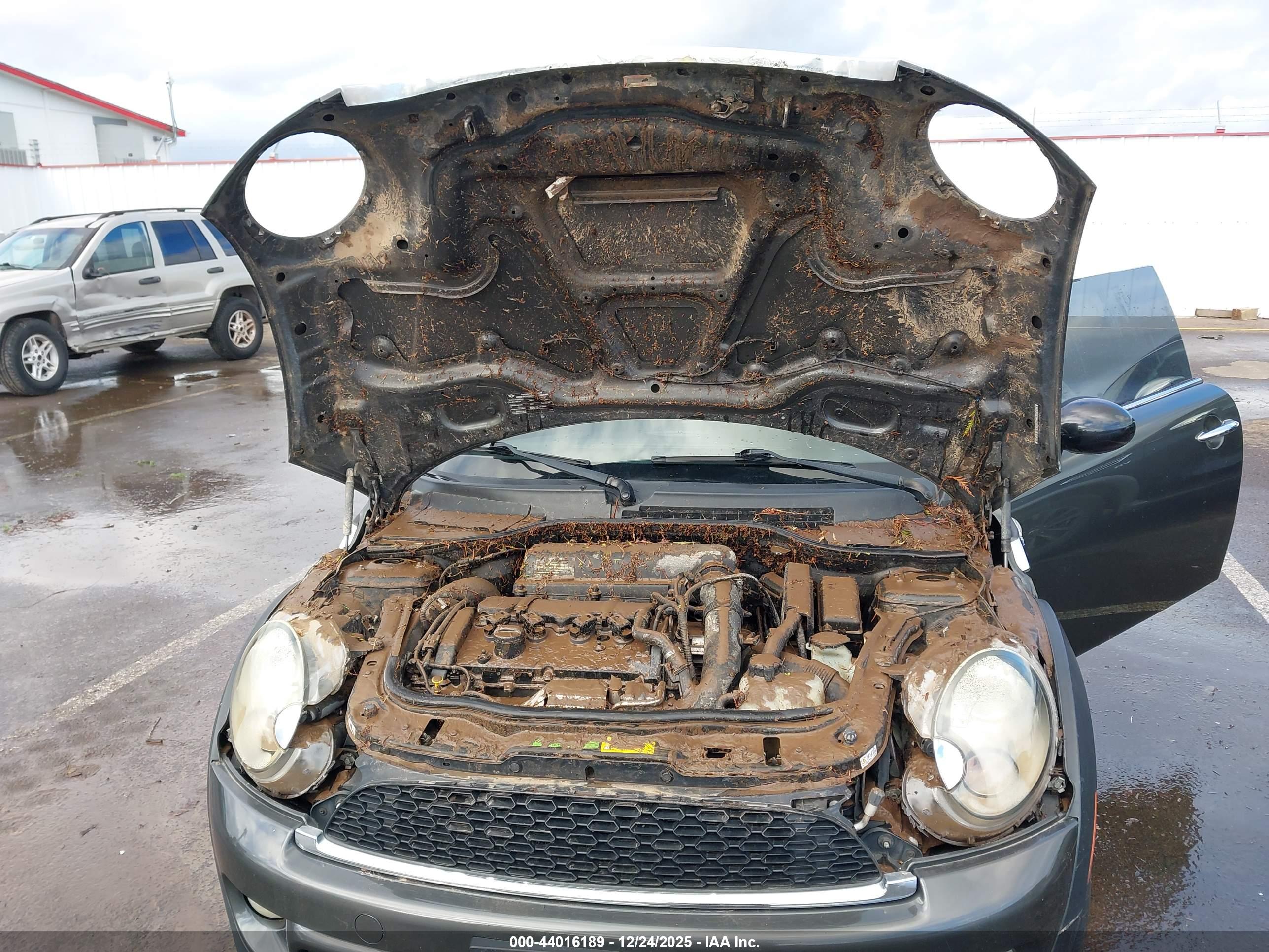 MINI COOPER image 6