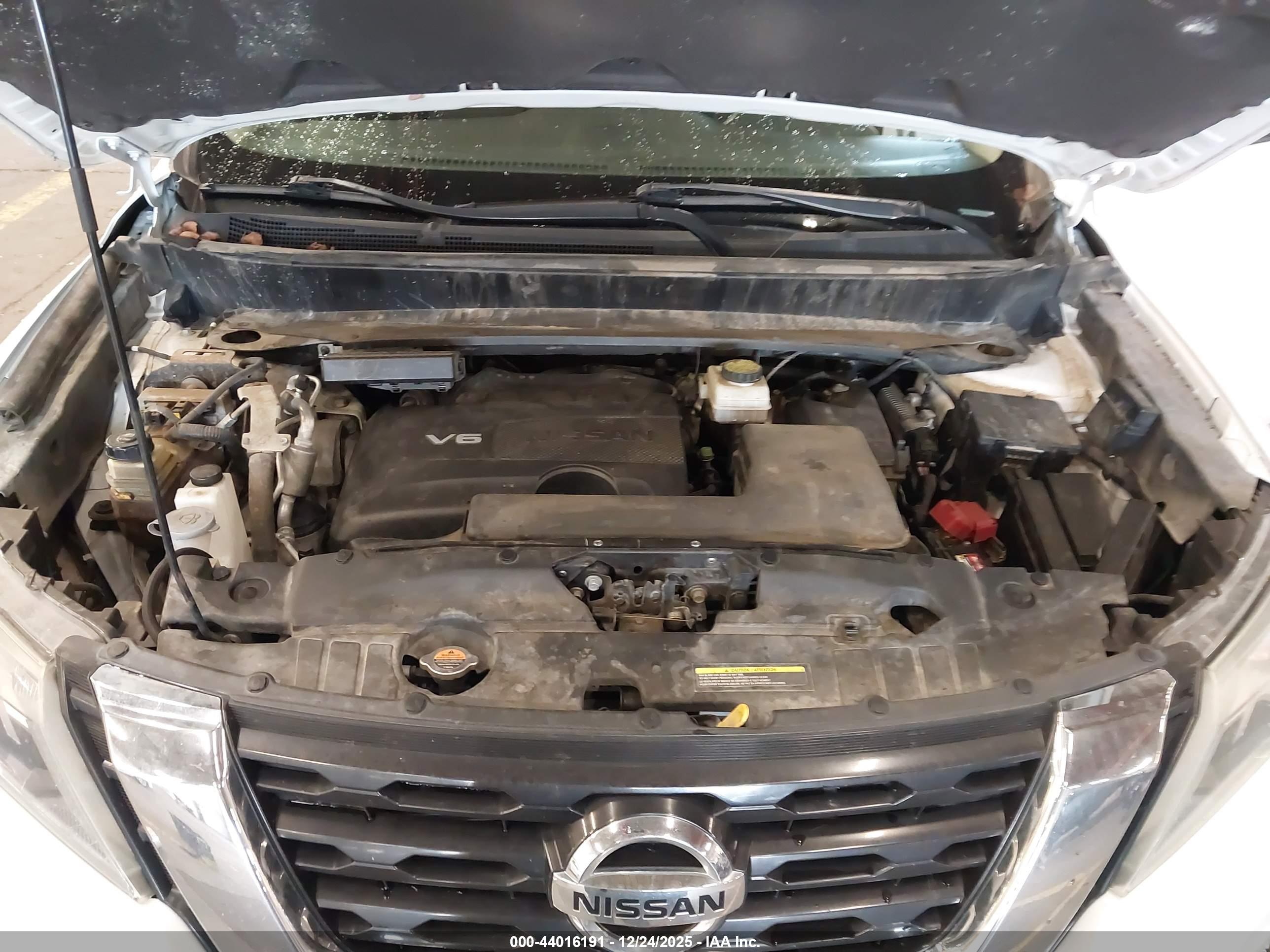 NISSAN PATHFINDER image 10