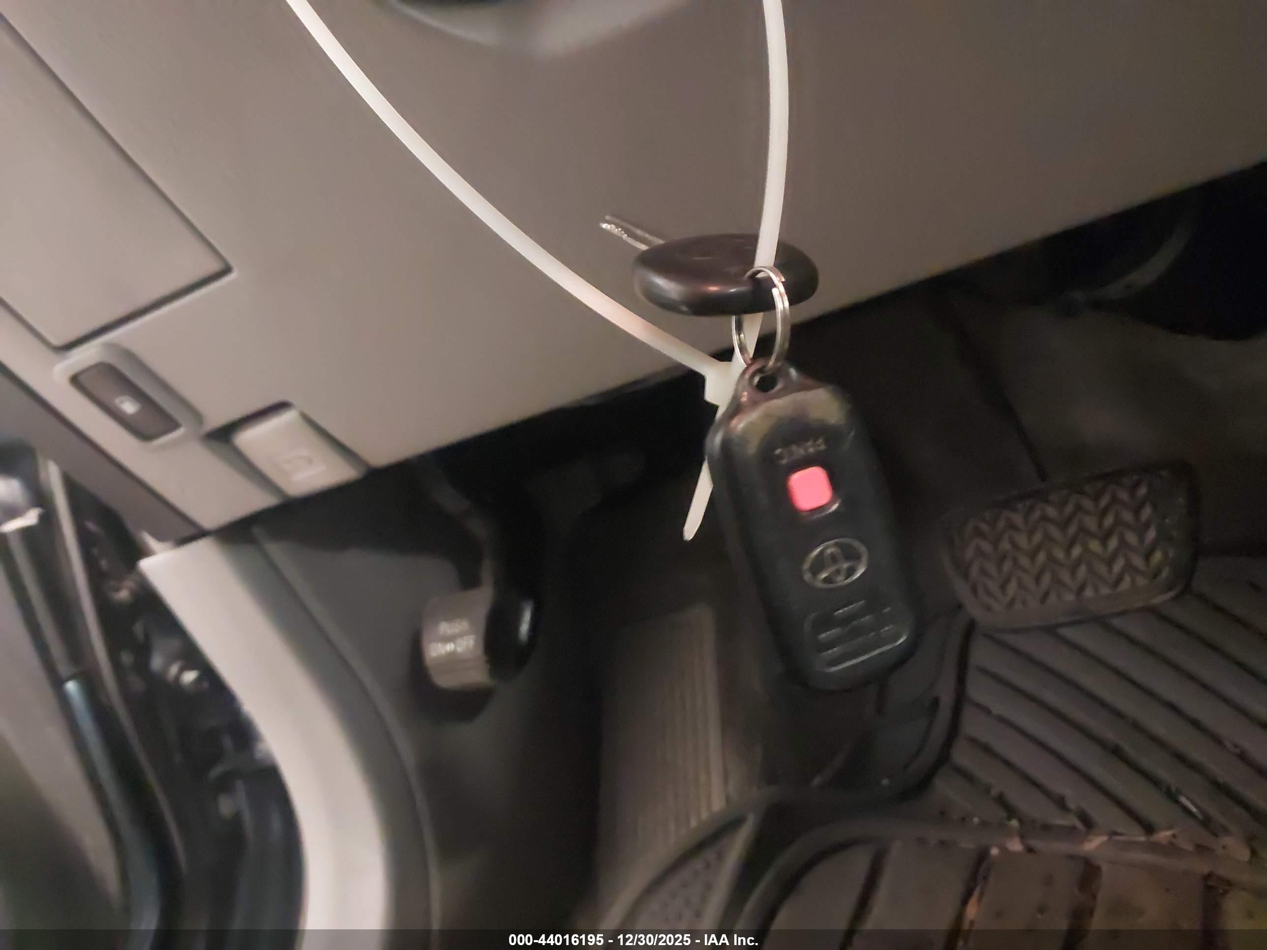 TOYOTA HIGHLANDER image 11