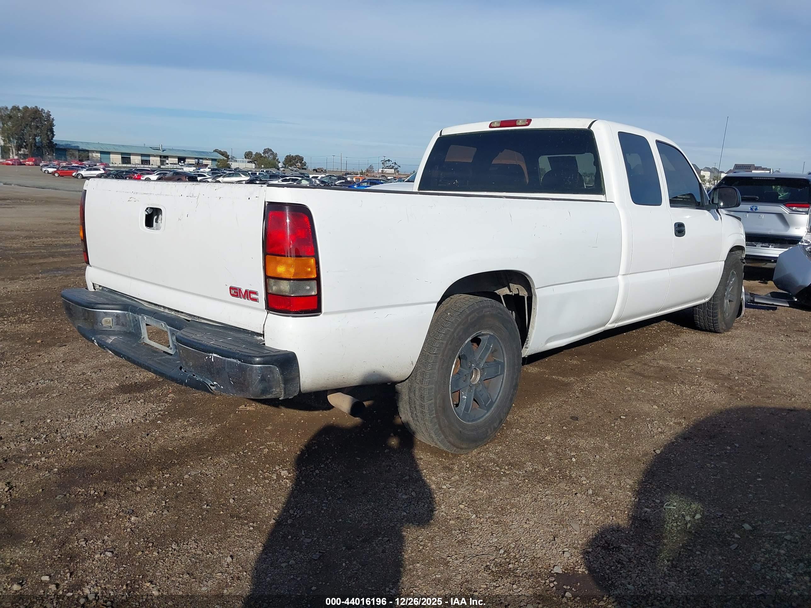 GMC SIERRA image 4