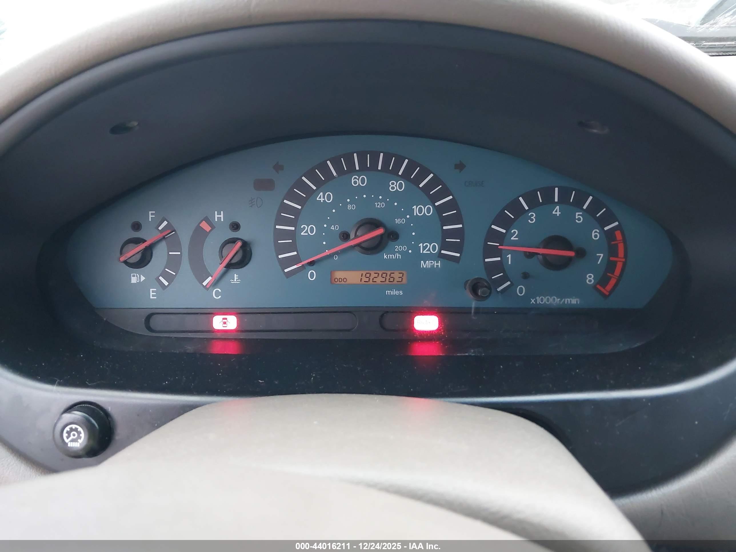 MITSUBISHI GALANT image 7