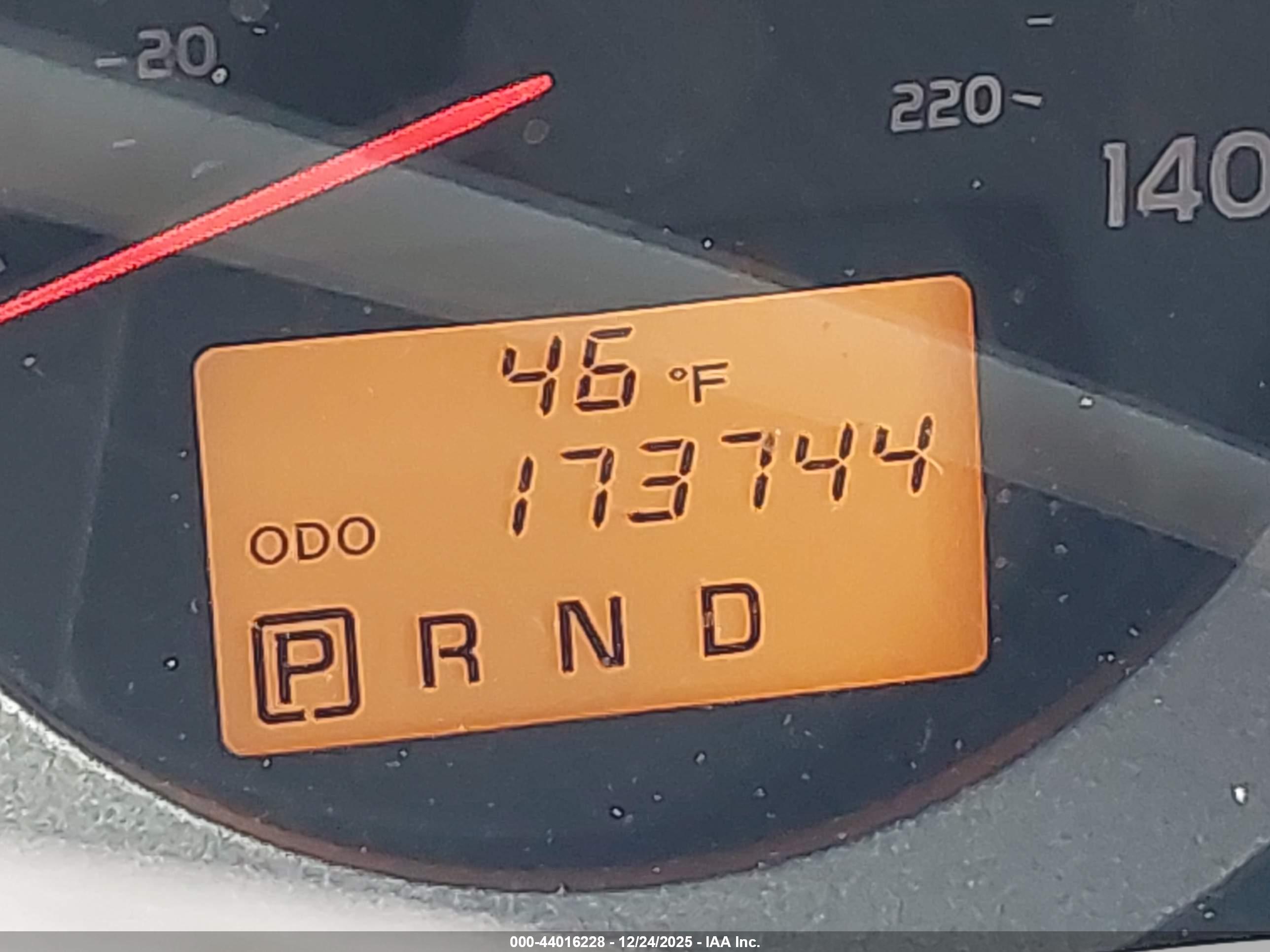 TOYOTA RAV4 image 7