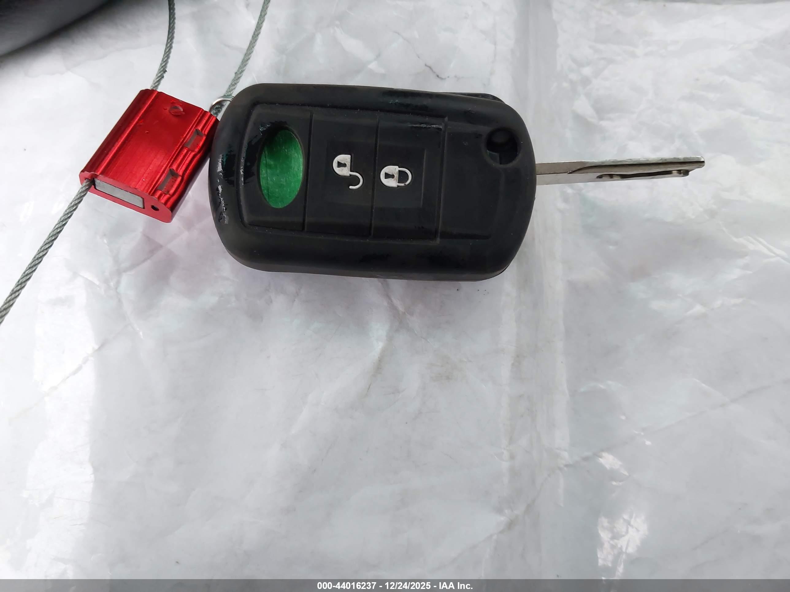 LAND ROVER image 11
