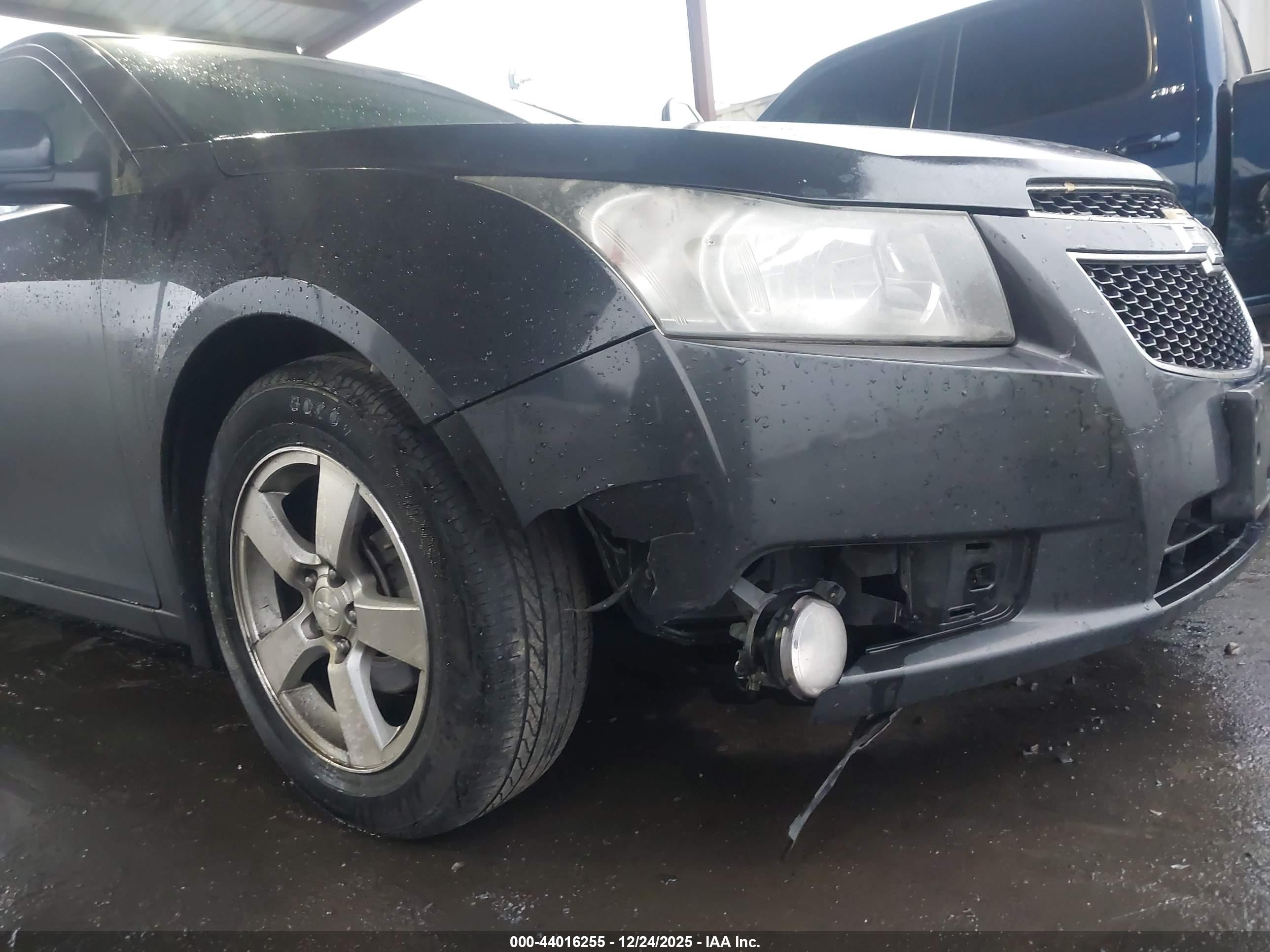CHEVROLET CRUZE image 6