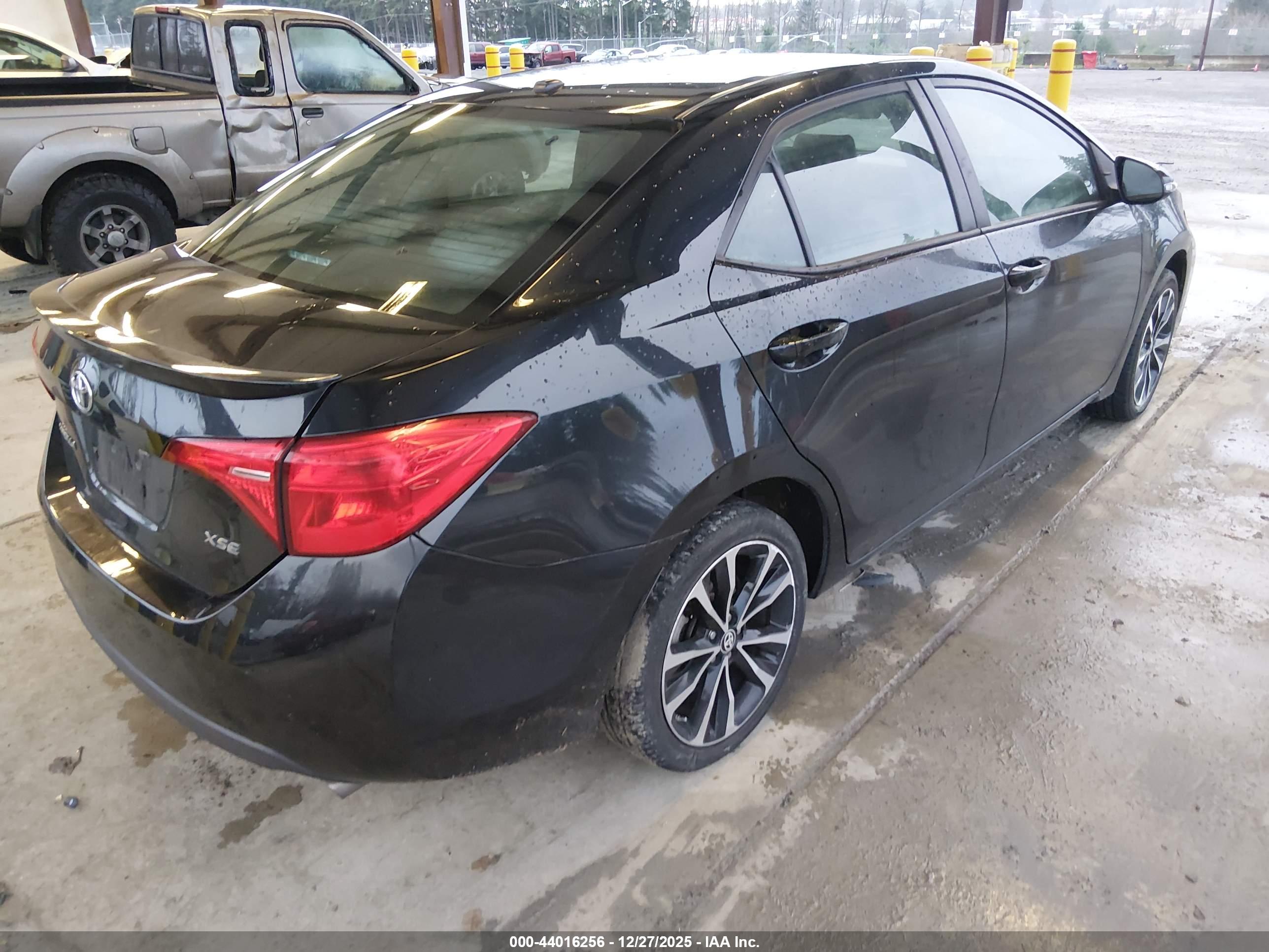 TOYOTA COROLLA image 4