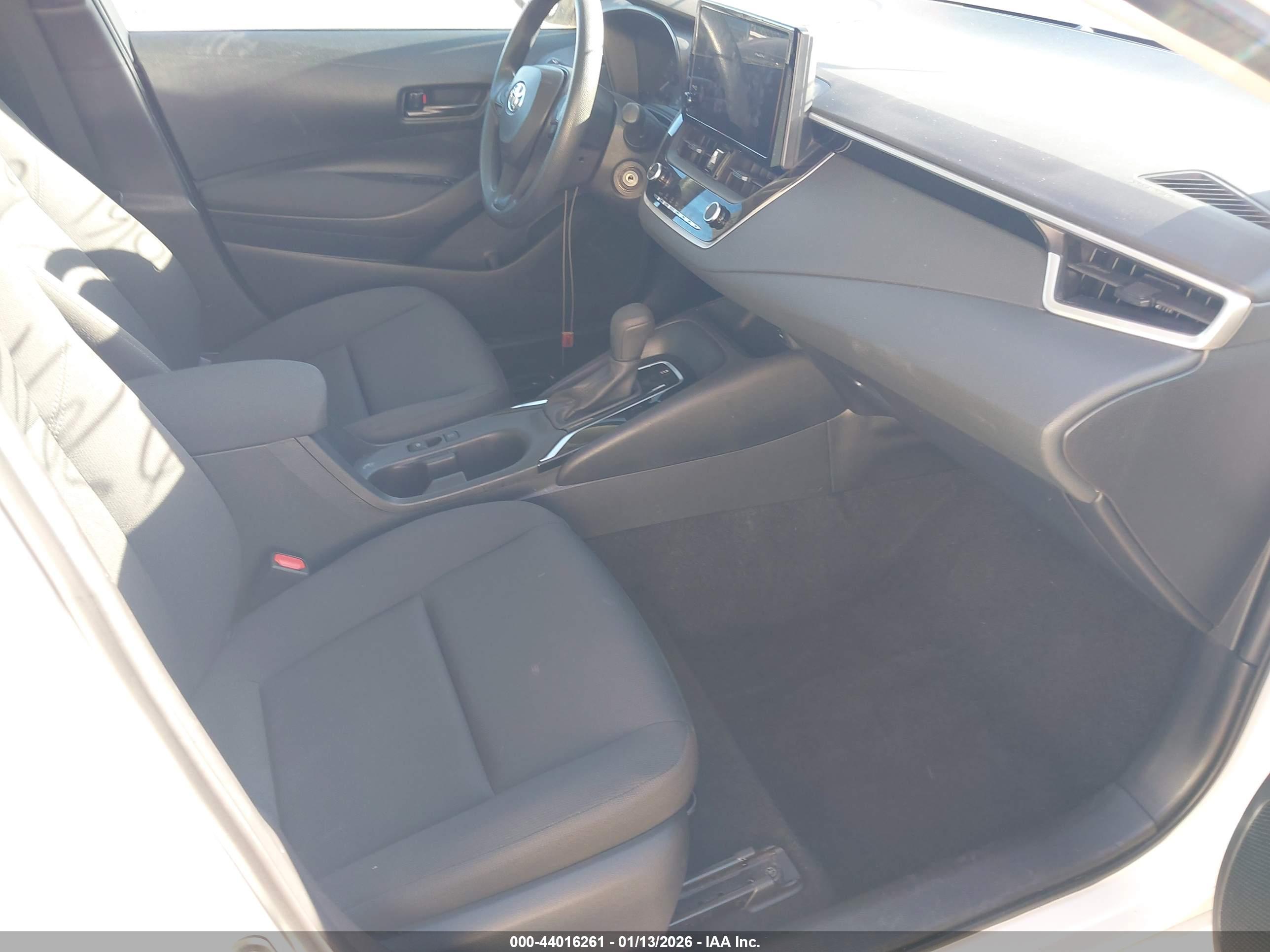 TOYOTA COROLLA image 5