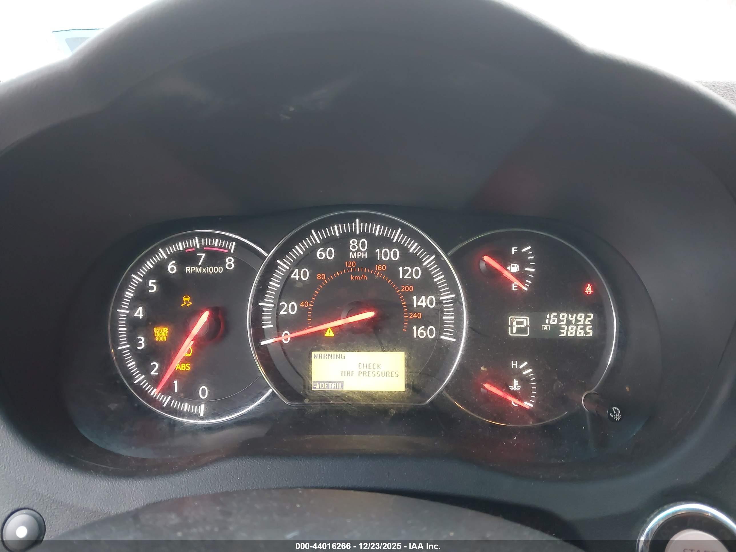 NISSAN MAXIMA image 7