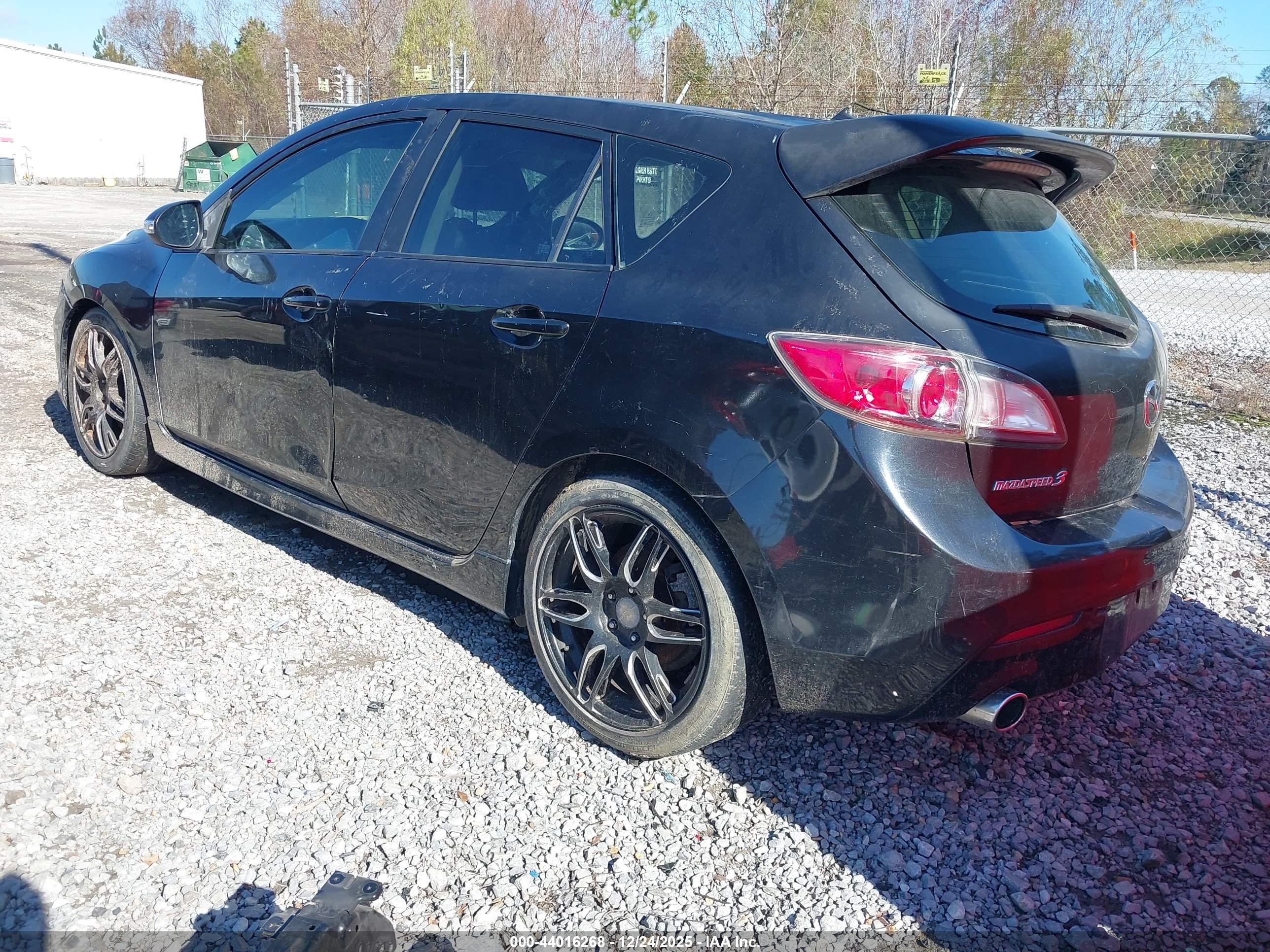 MAZDA MAZDASPEED3 image 3