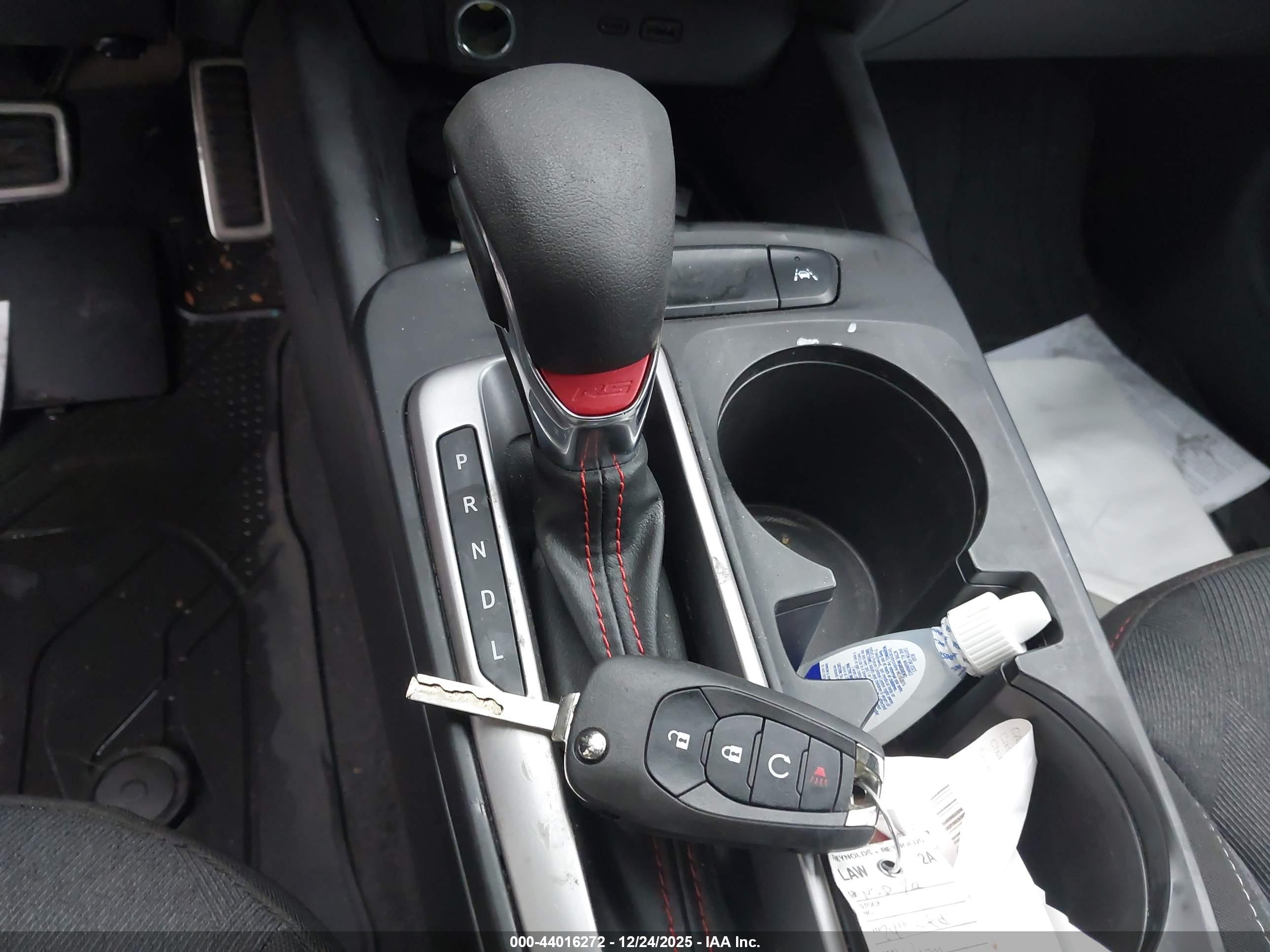 CHEVROLET TRAX image 11