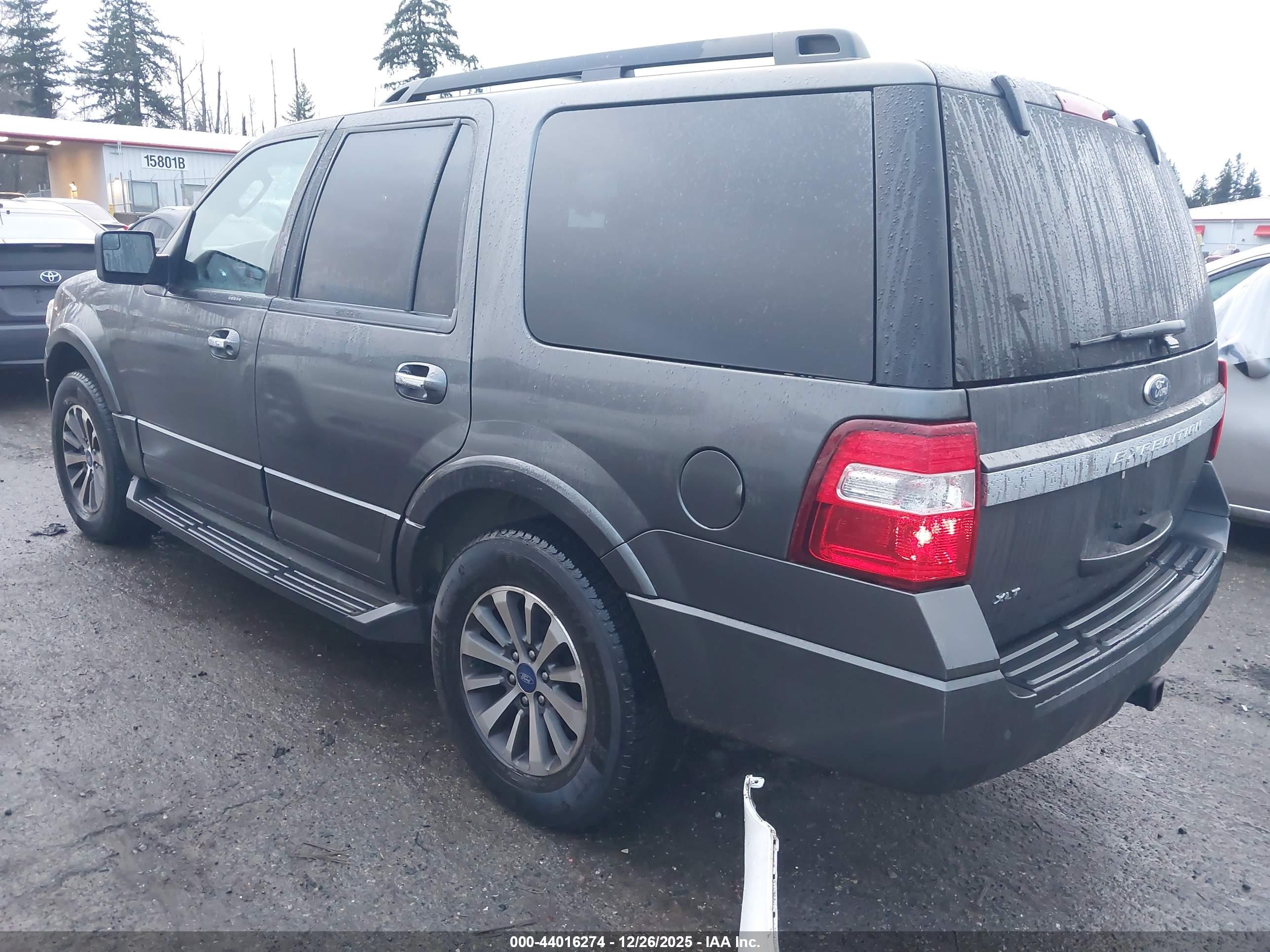 FORD EXPEDITION image 3