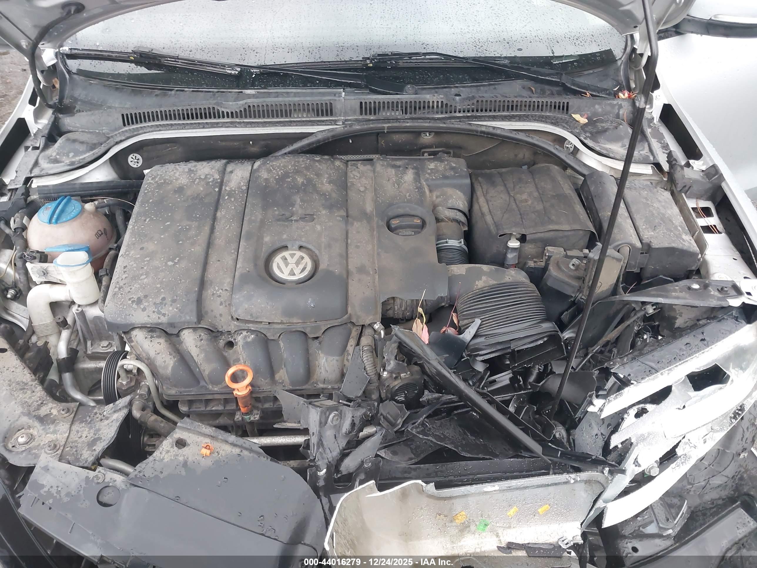VOLKSWAGEN JETTA image 10