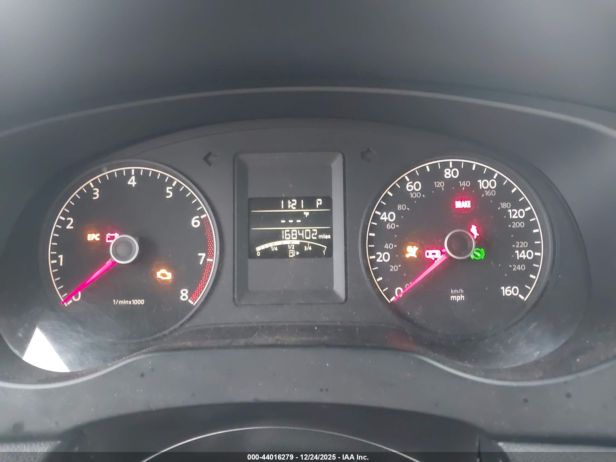 VOLKSWAGEN JETTA image 7