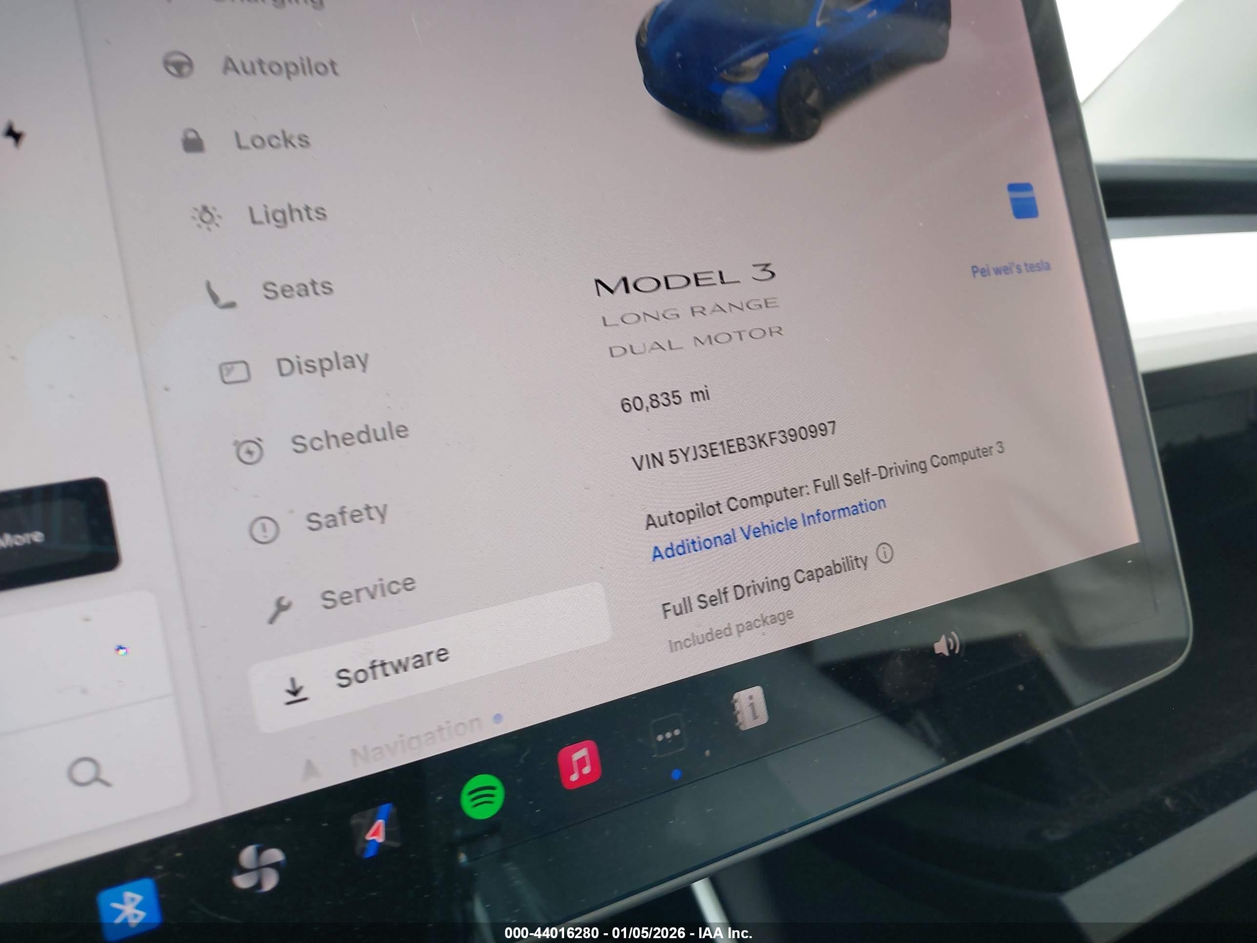 TESLA MODEL image 7