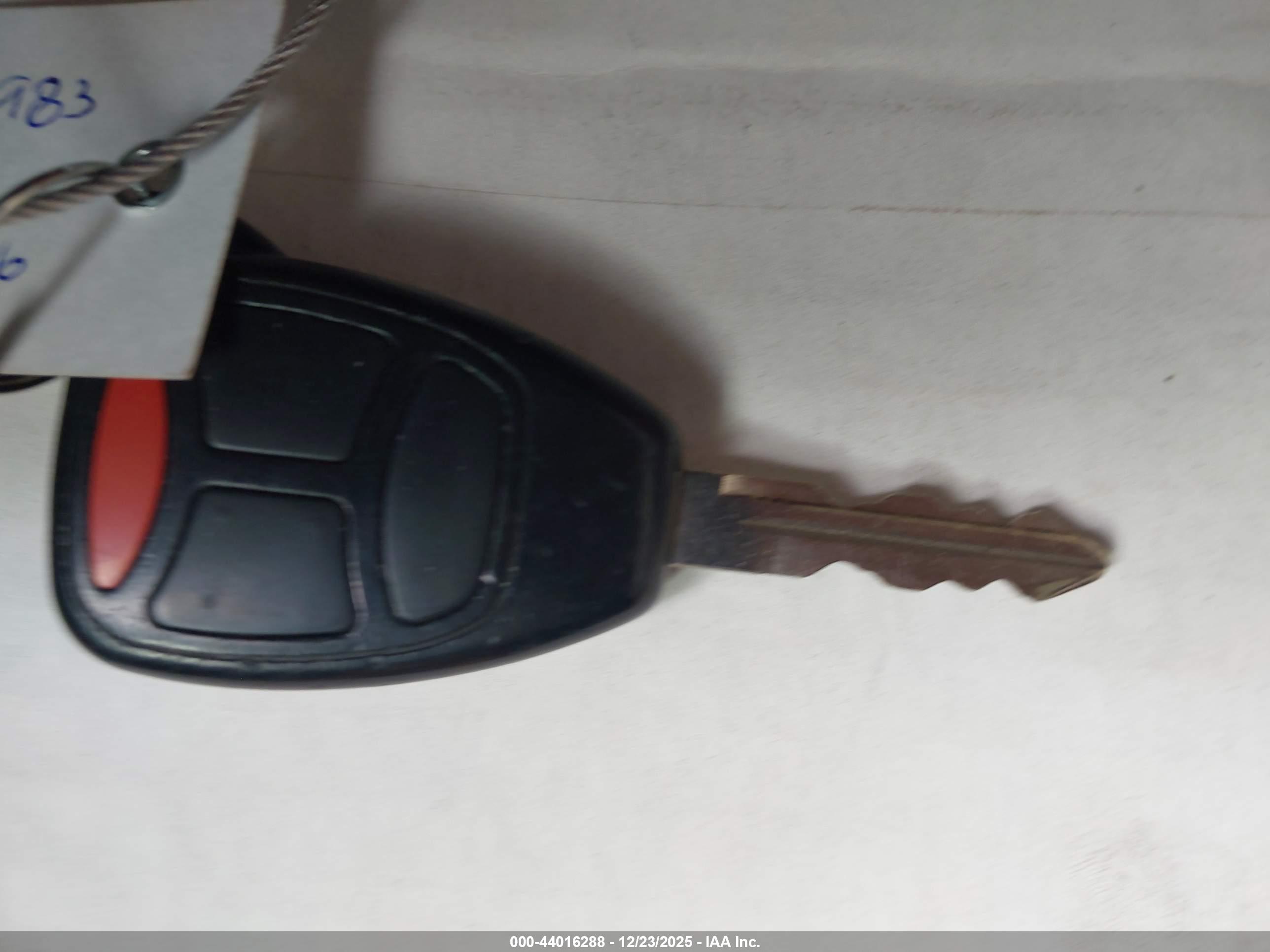 JEEP COMMANDER image 11