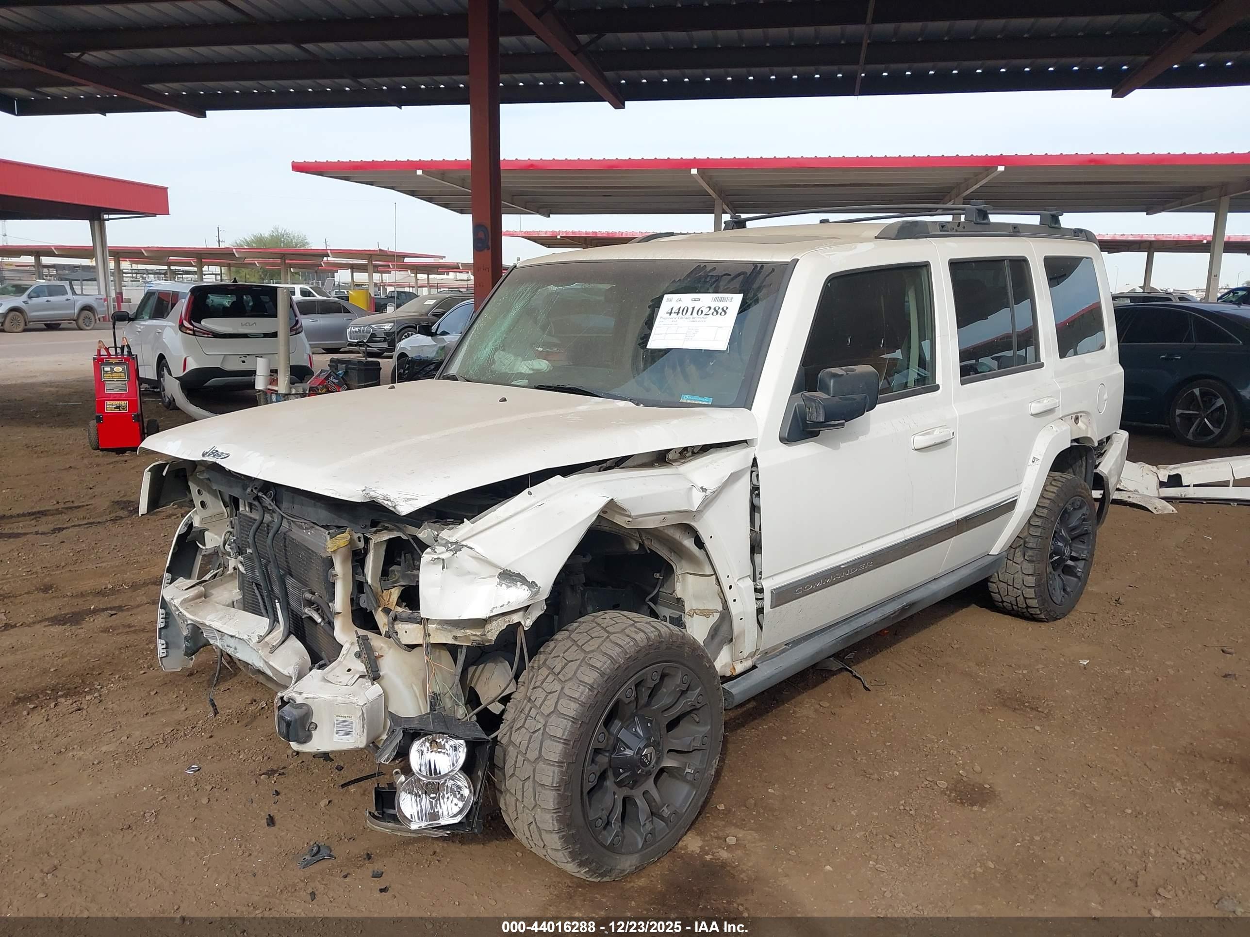 JEEP COMMANDER image 6