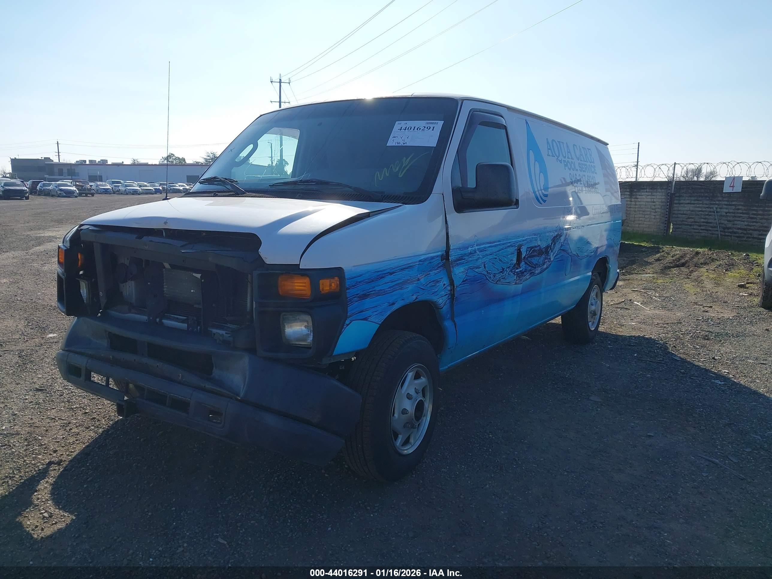 FORD E-150 image 2