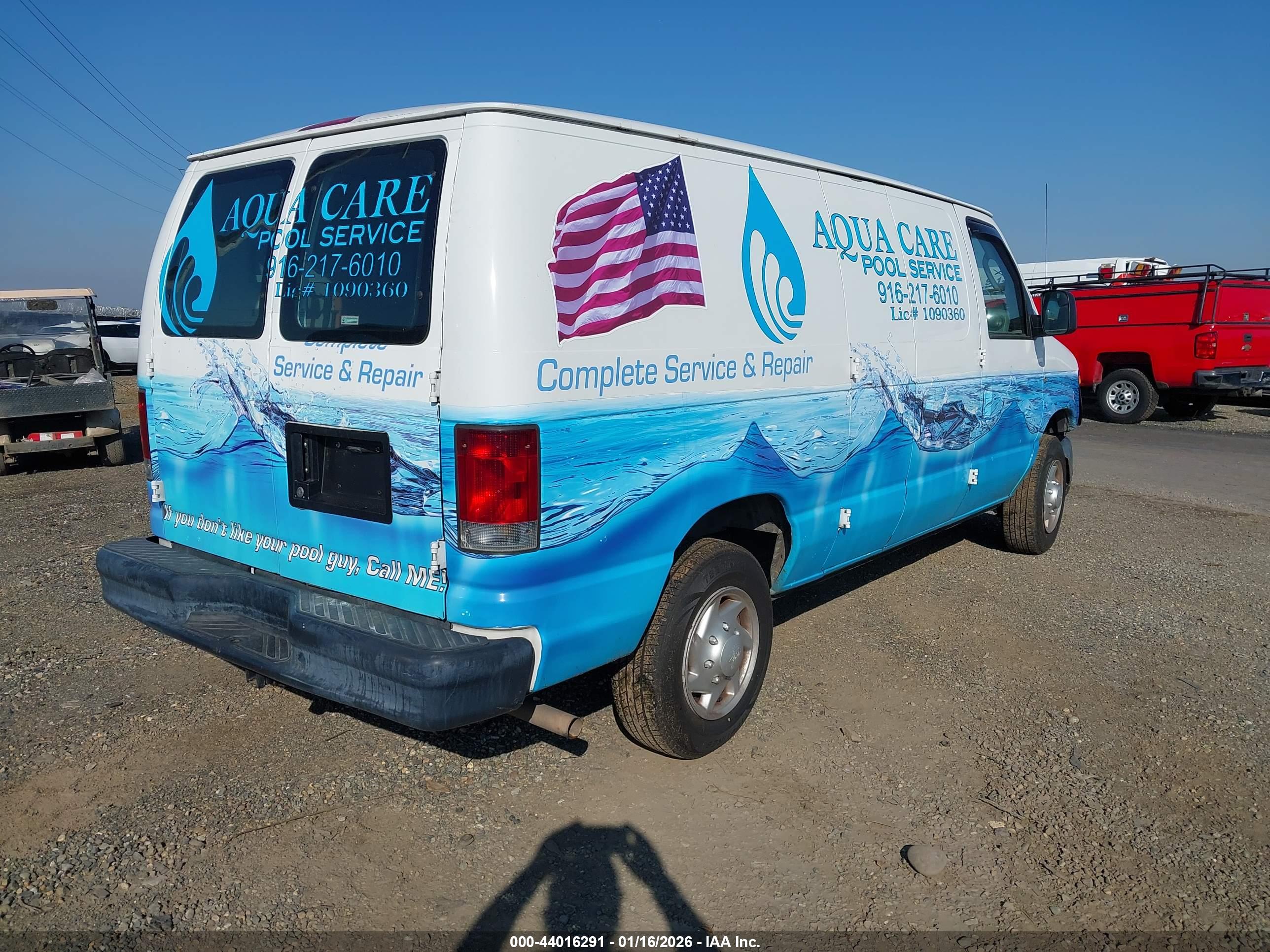 FORD E-150 image 4