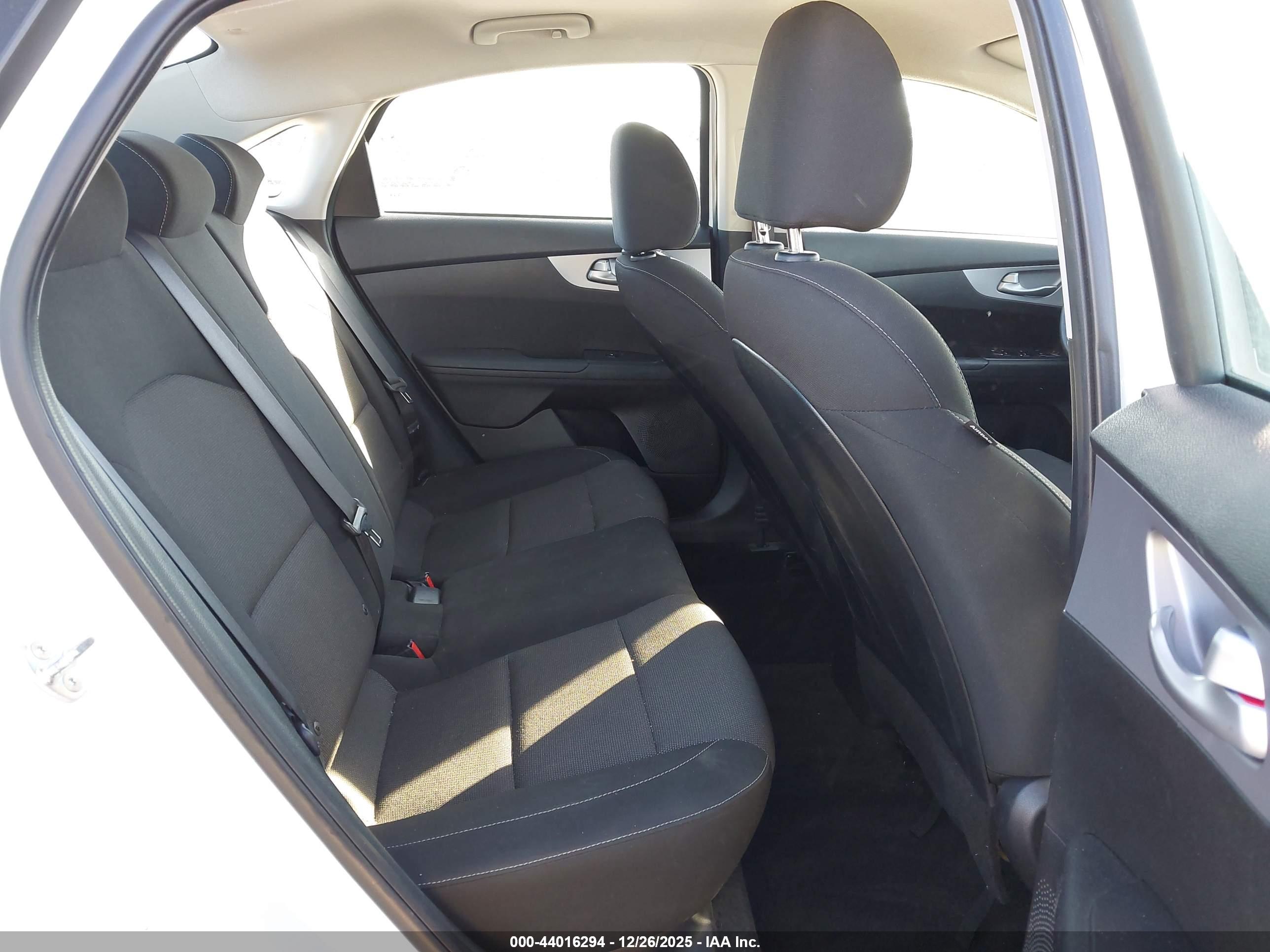 KIA FORTE image 8