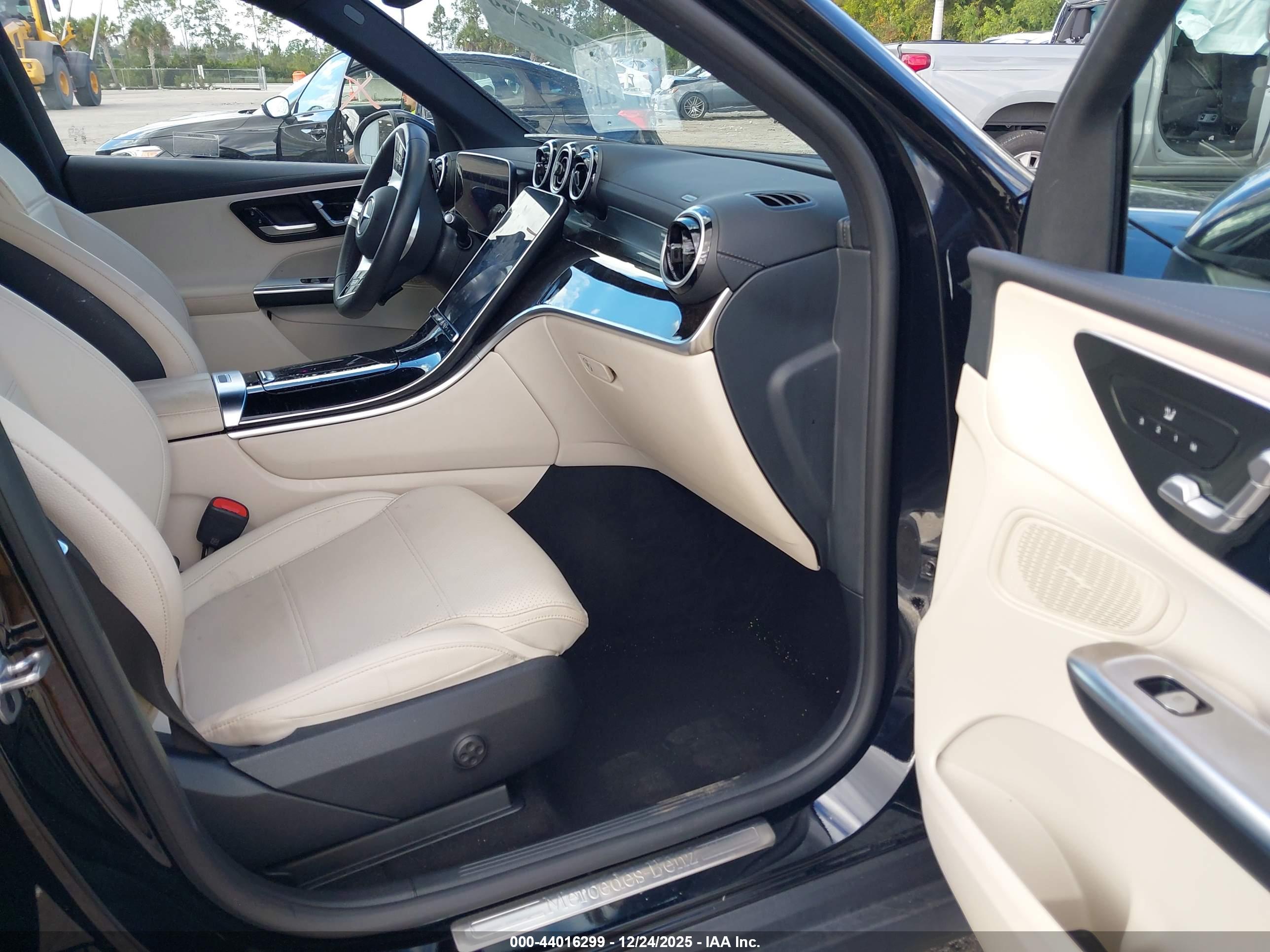 MERCEDES-BENZ GLC image 5