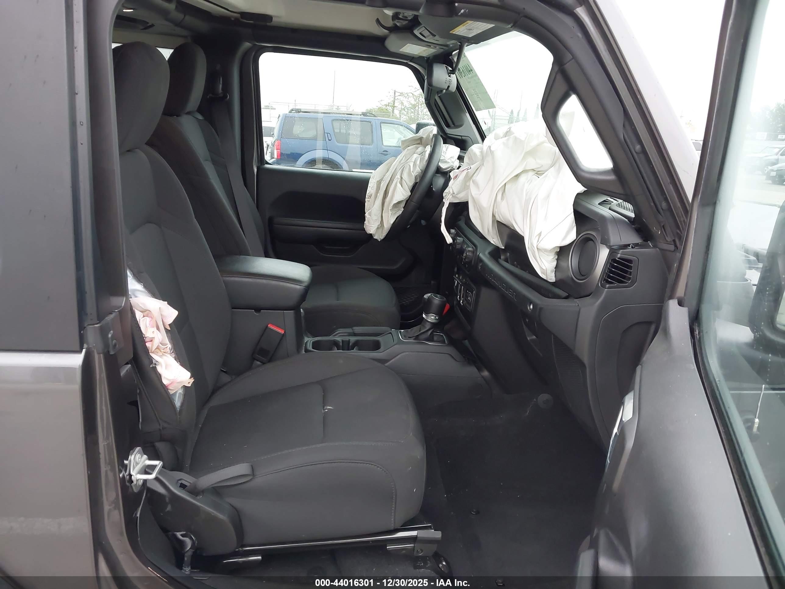 JEEP WRANGLER image 5