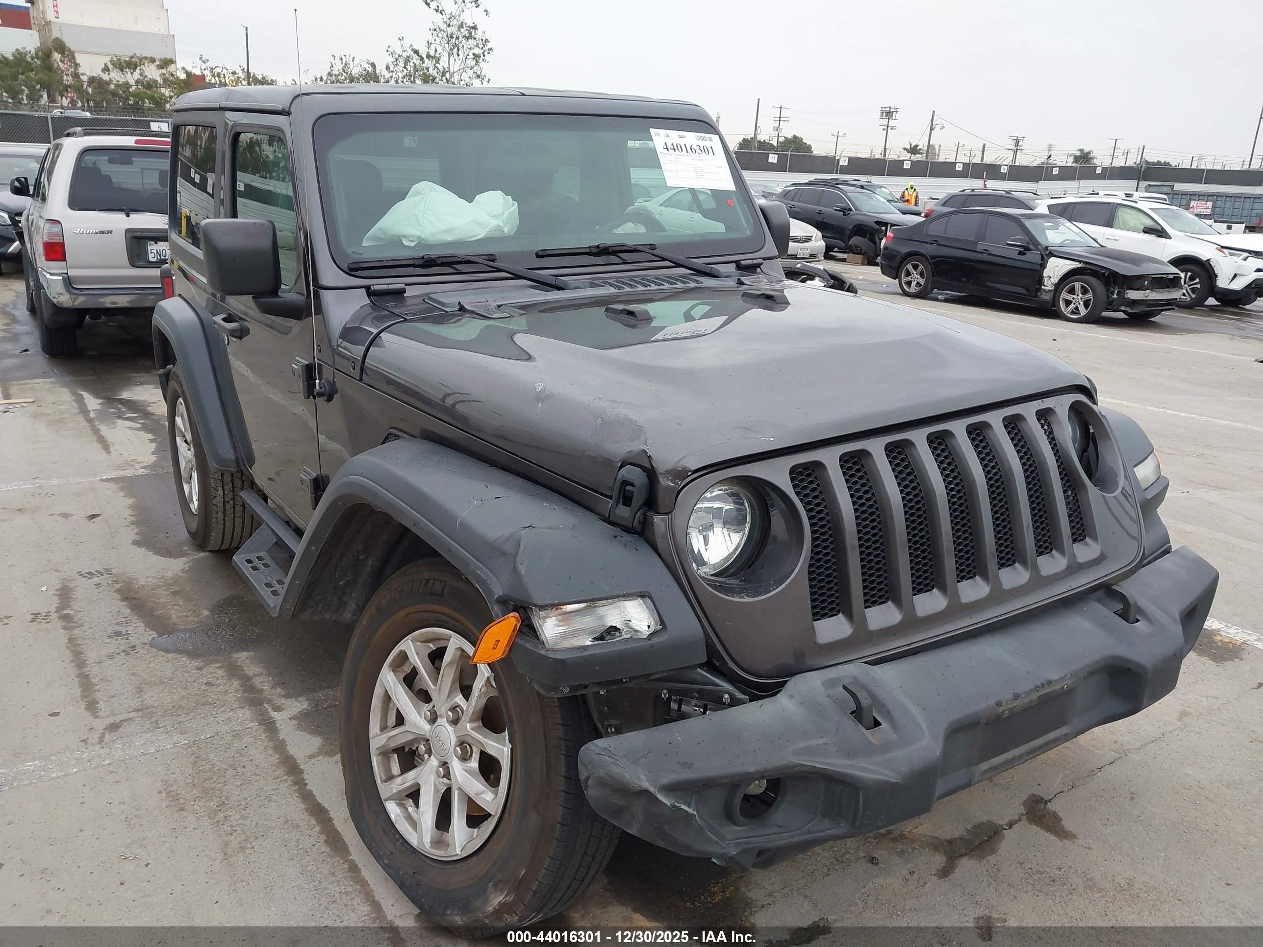 JEEP WRANGLER image 6